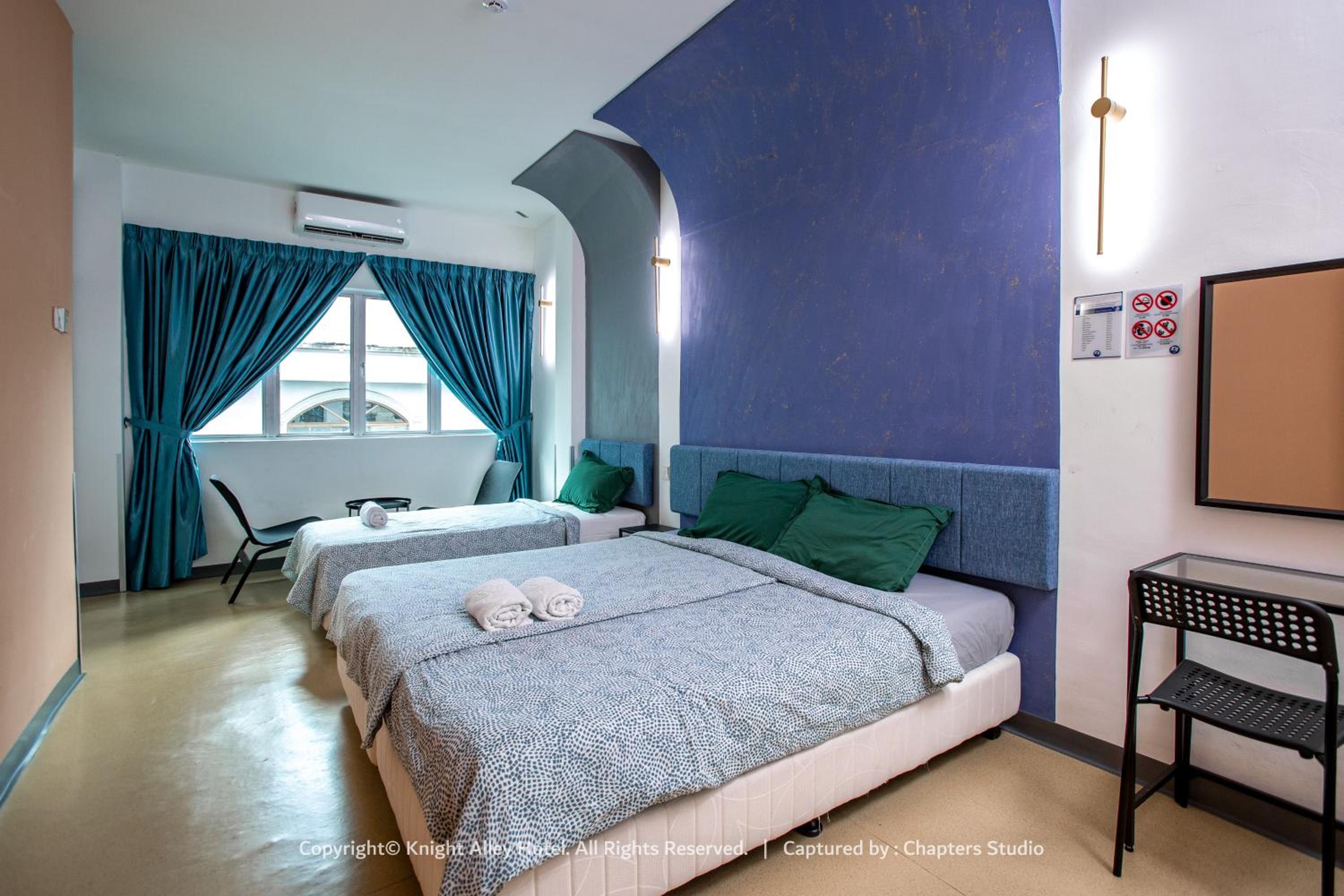 Triple Room with Private Bathroom - Photo 9