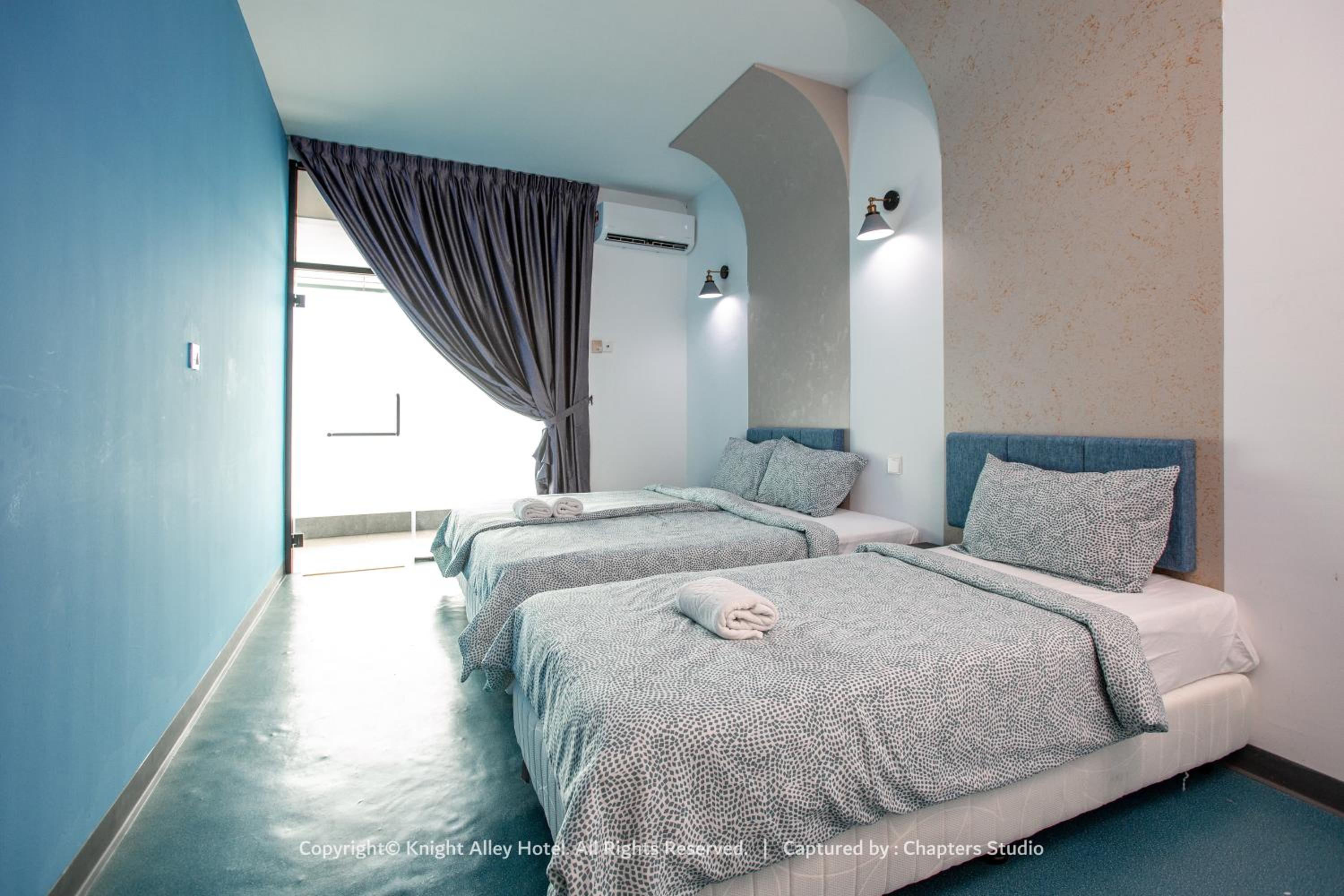 Triple Room with Private Bathroom - Photo 2
