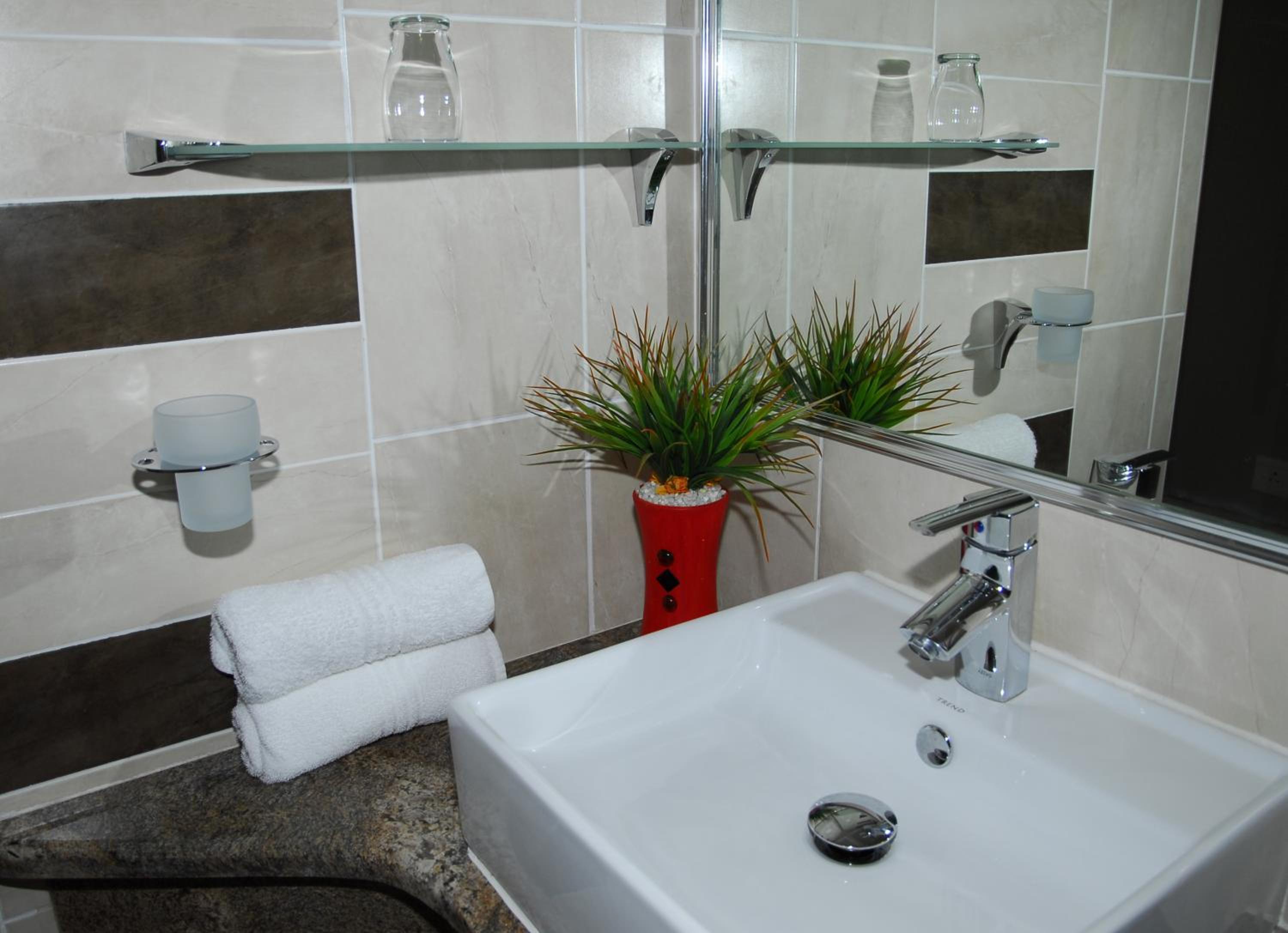 Double Room - Photo 3