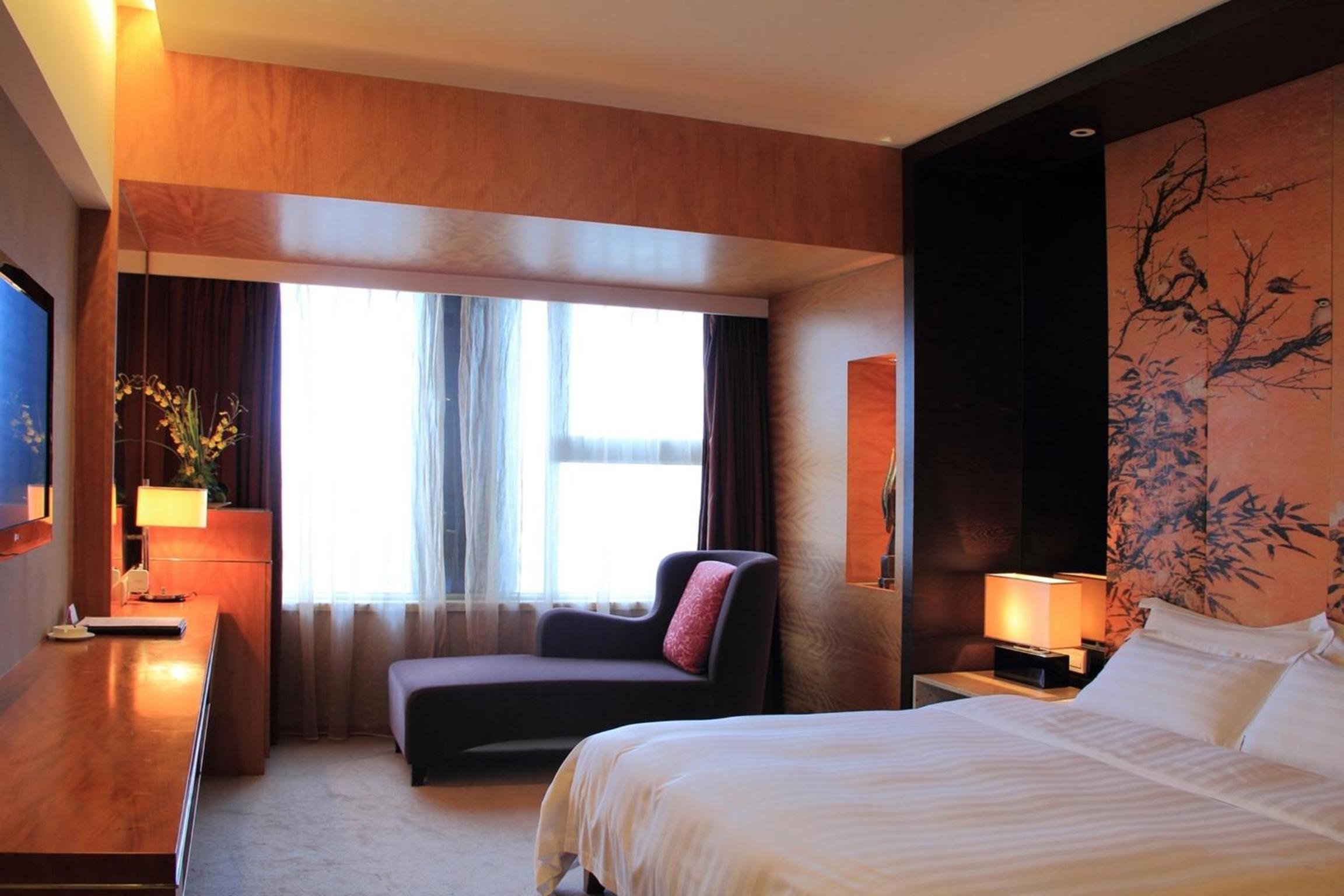 Superior King Room - Photo 1