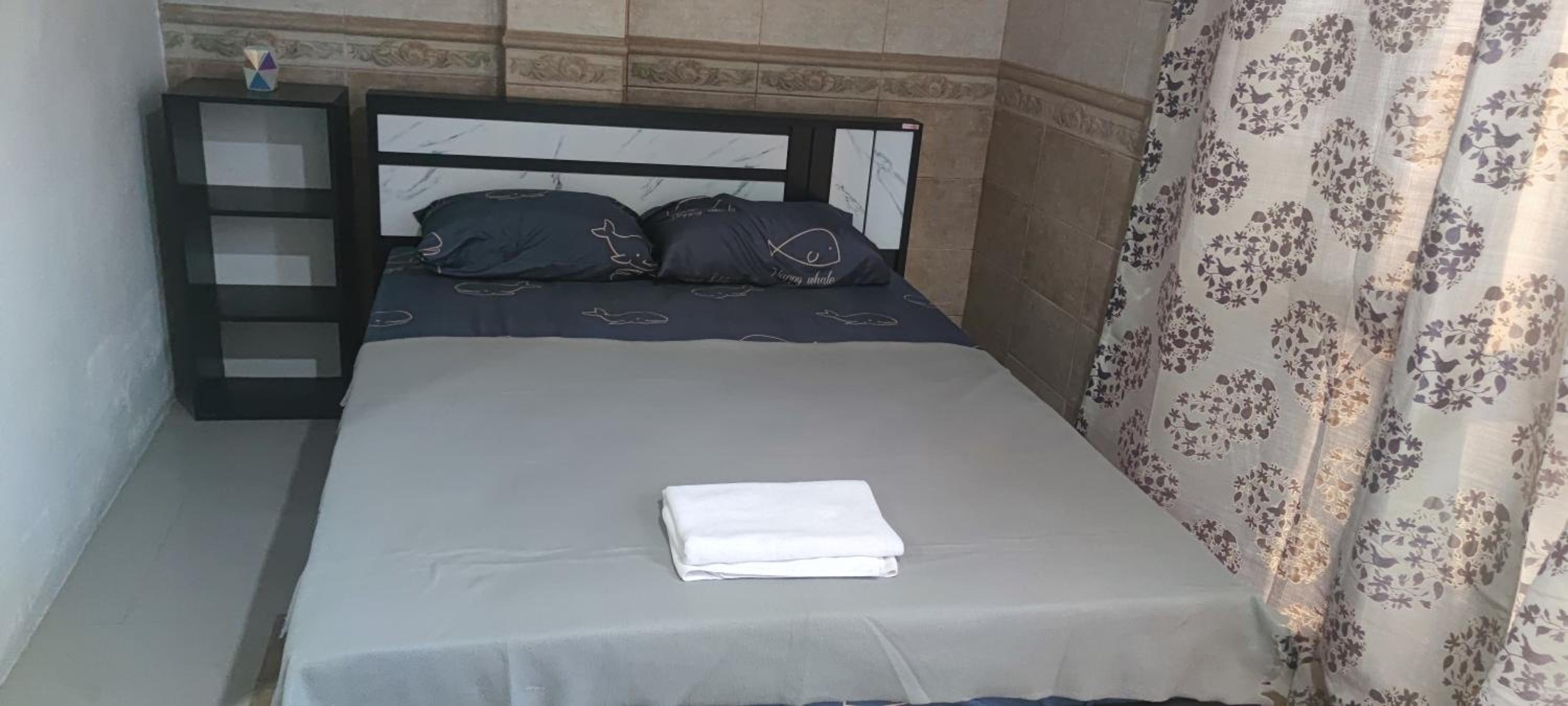 Budget Double Room - Photo 7