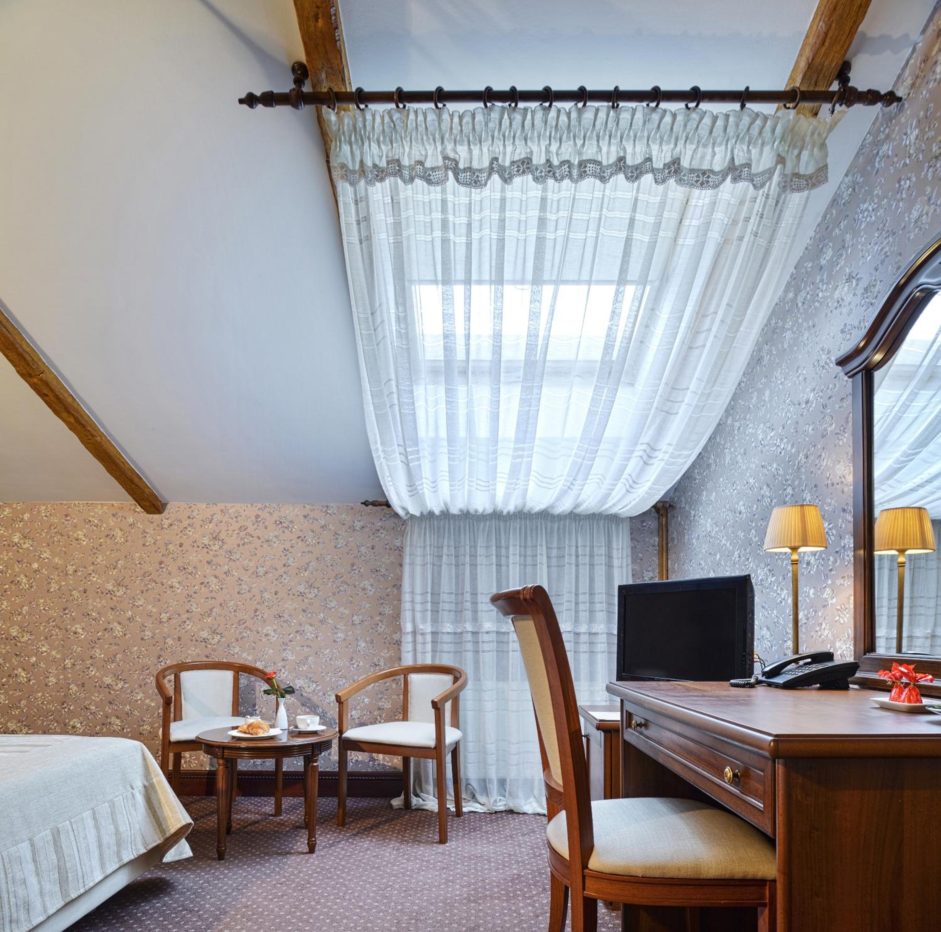 Double Room - Attic photo 3