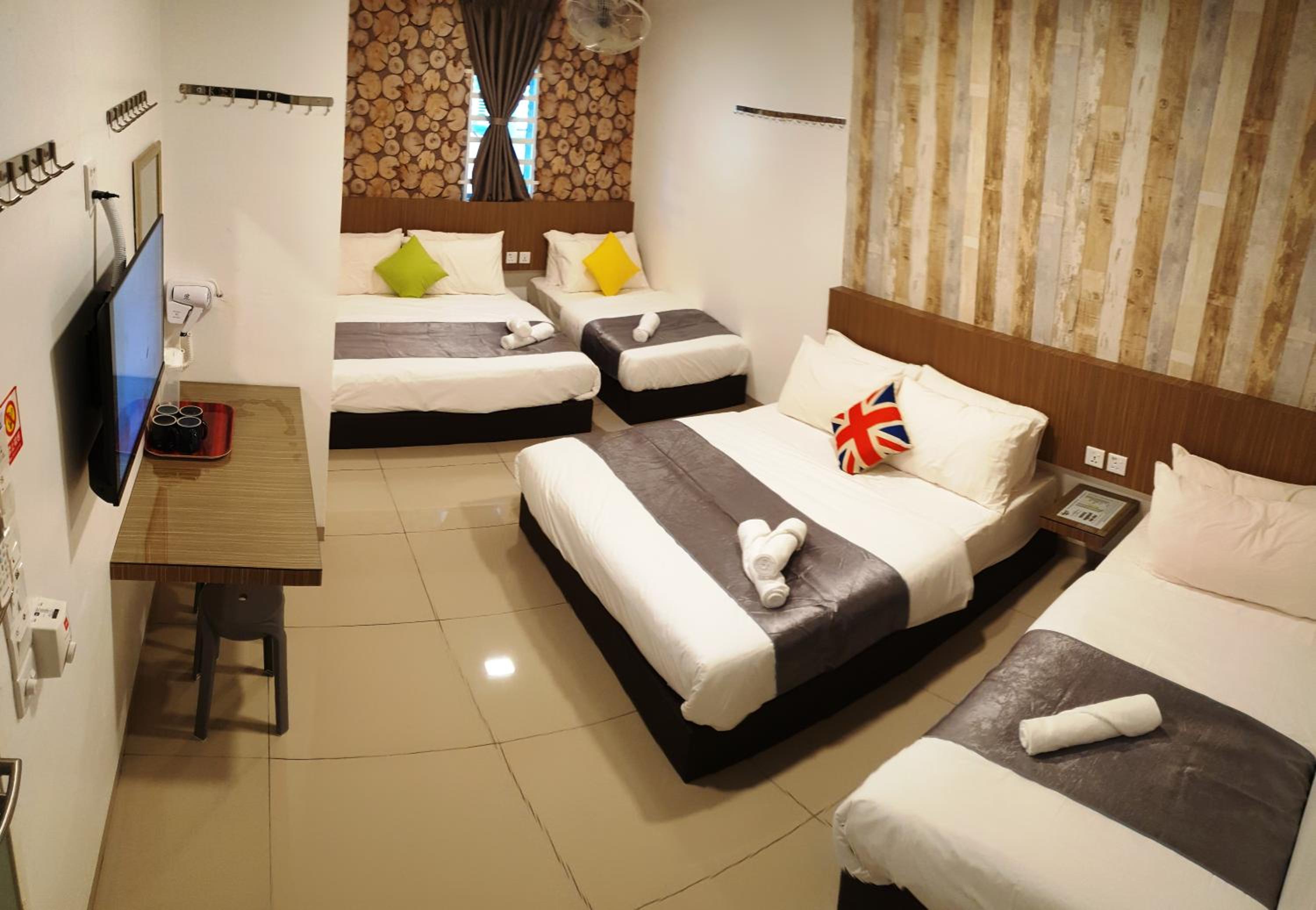 Family Suite - Photo 2
