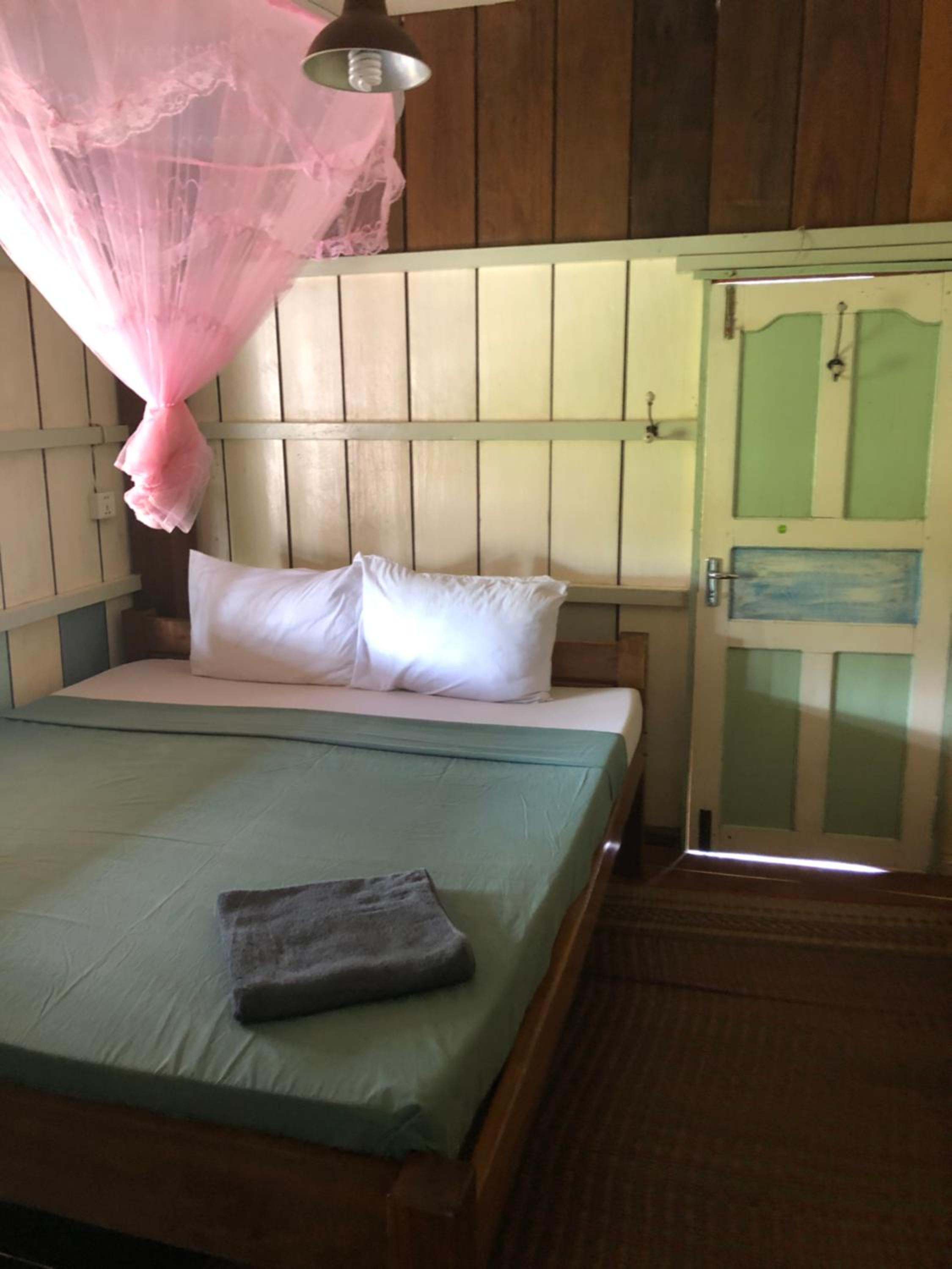 Budget Double Room - Photo 6