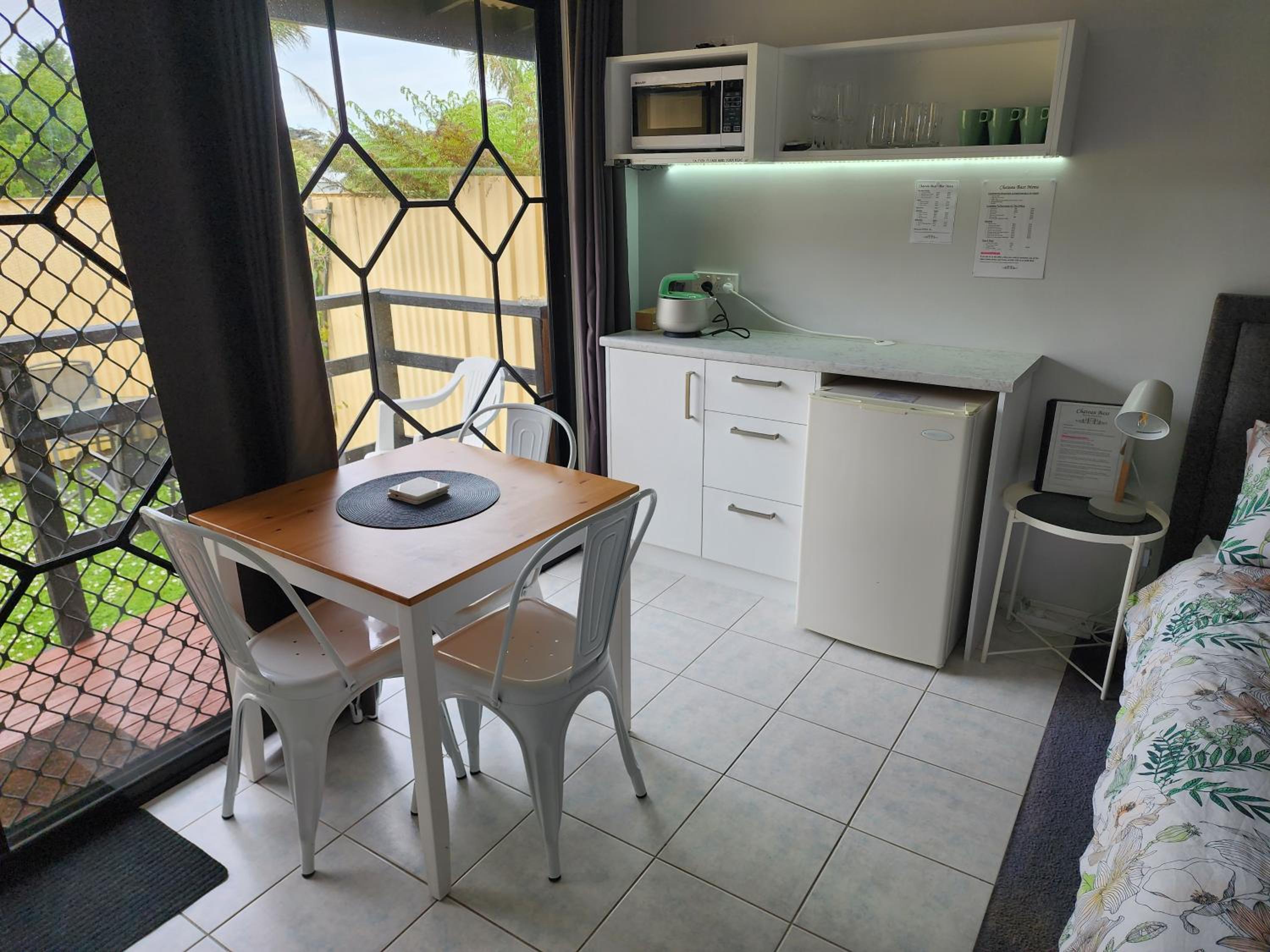 Triple Room with Private Bathroom photo 3