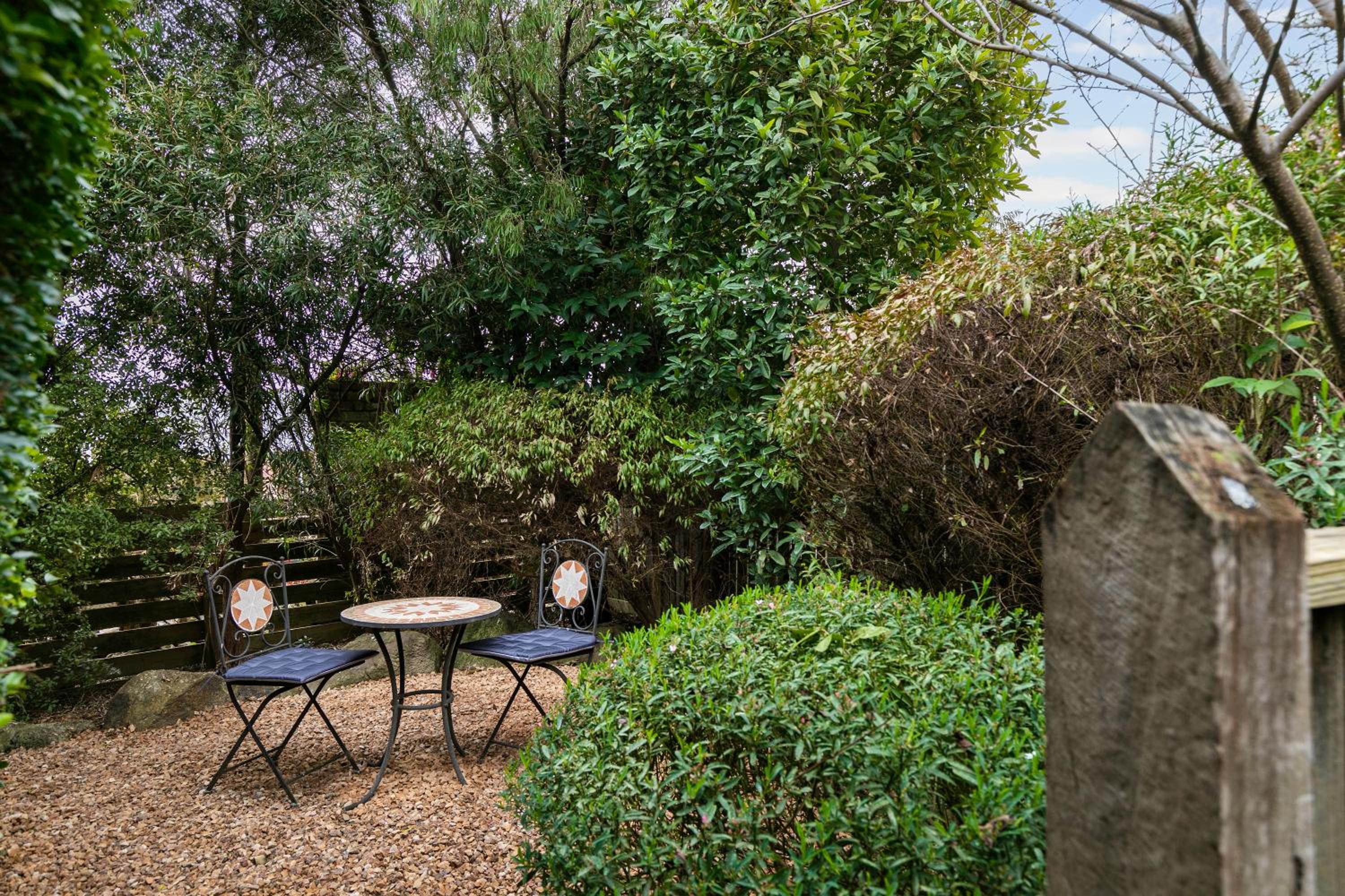 Queen Room with Garden View photo 3