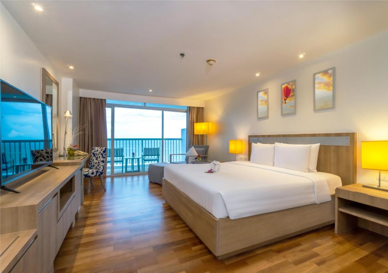 Family Junior Suite with Ocean View - Photo 9