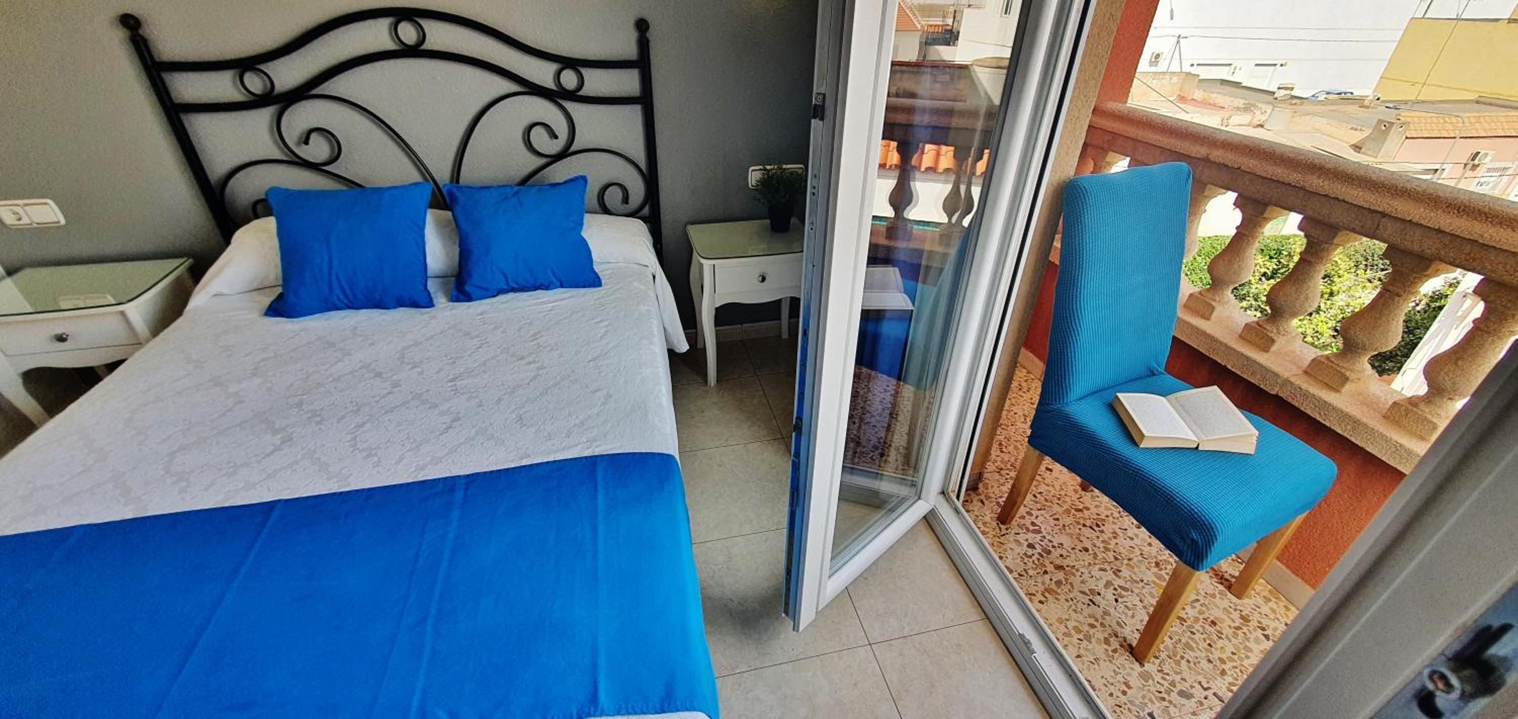 Double Room - Photo 6