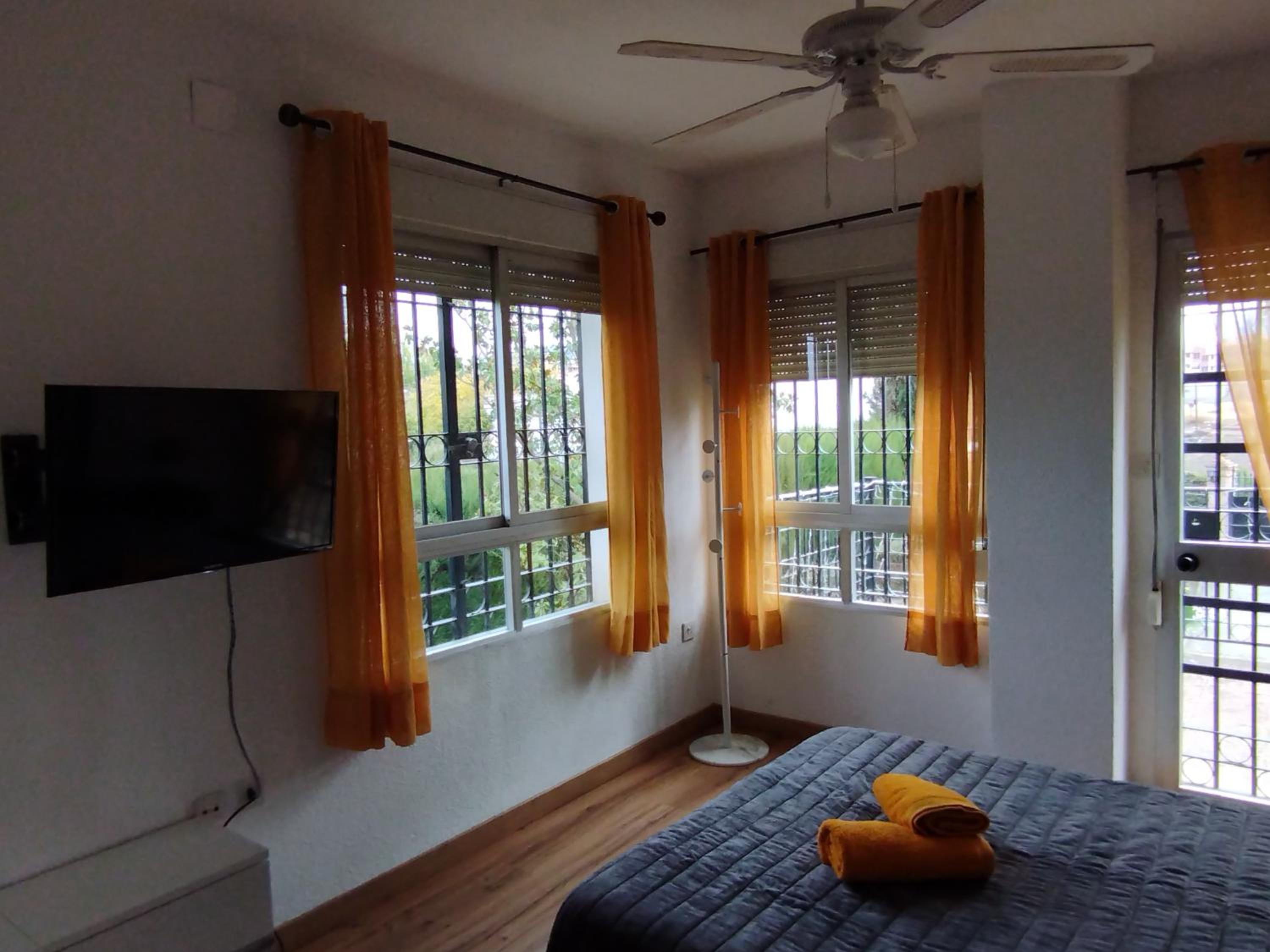 Casa de cuatro habitaciones