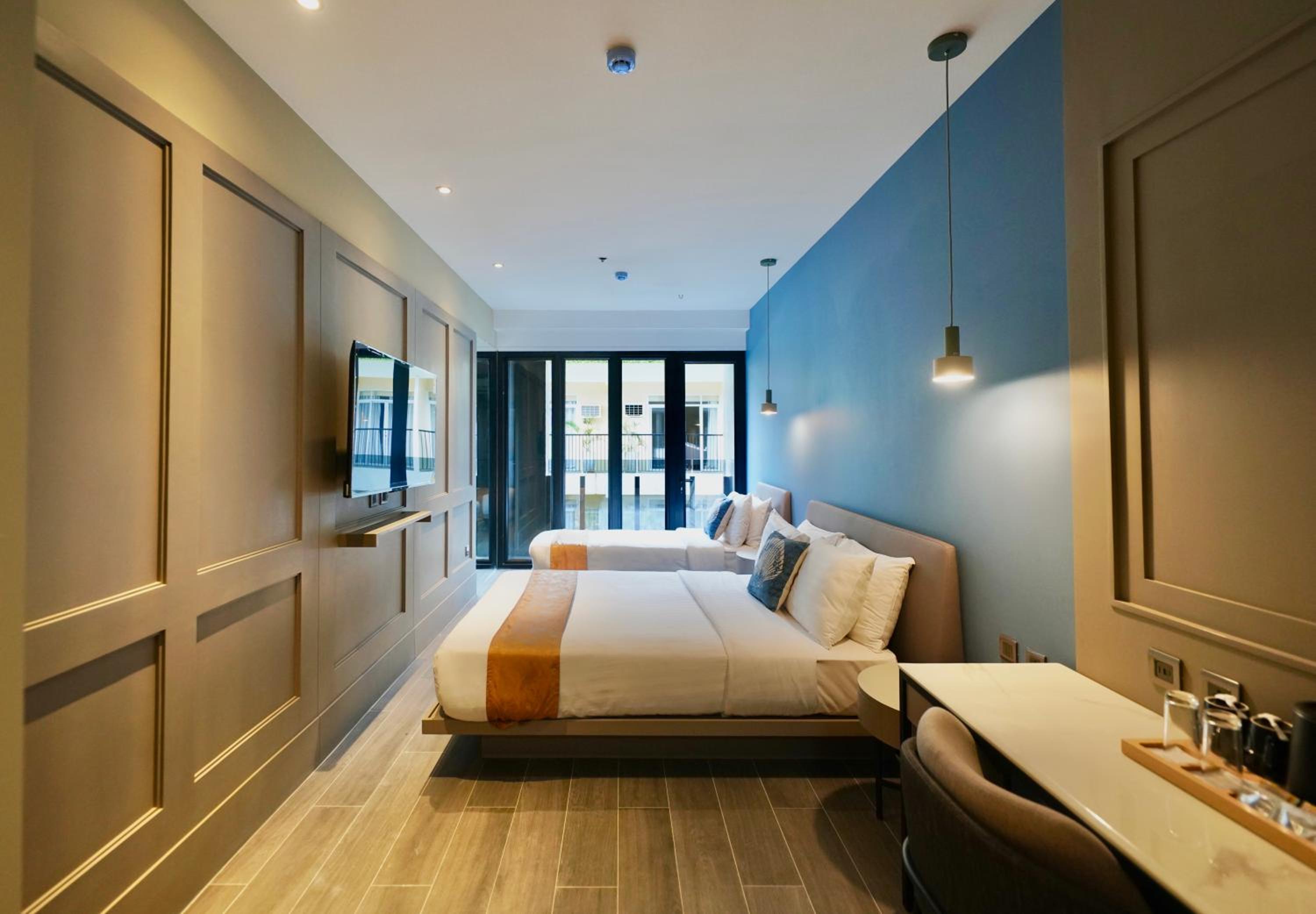 Family Room with Balcony - Photo 1
