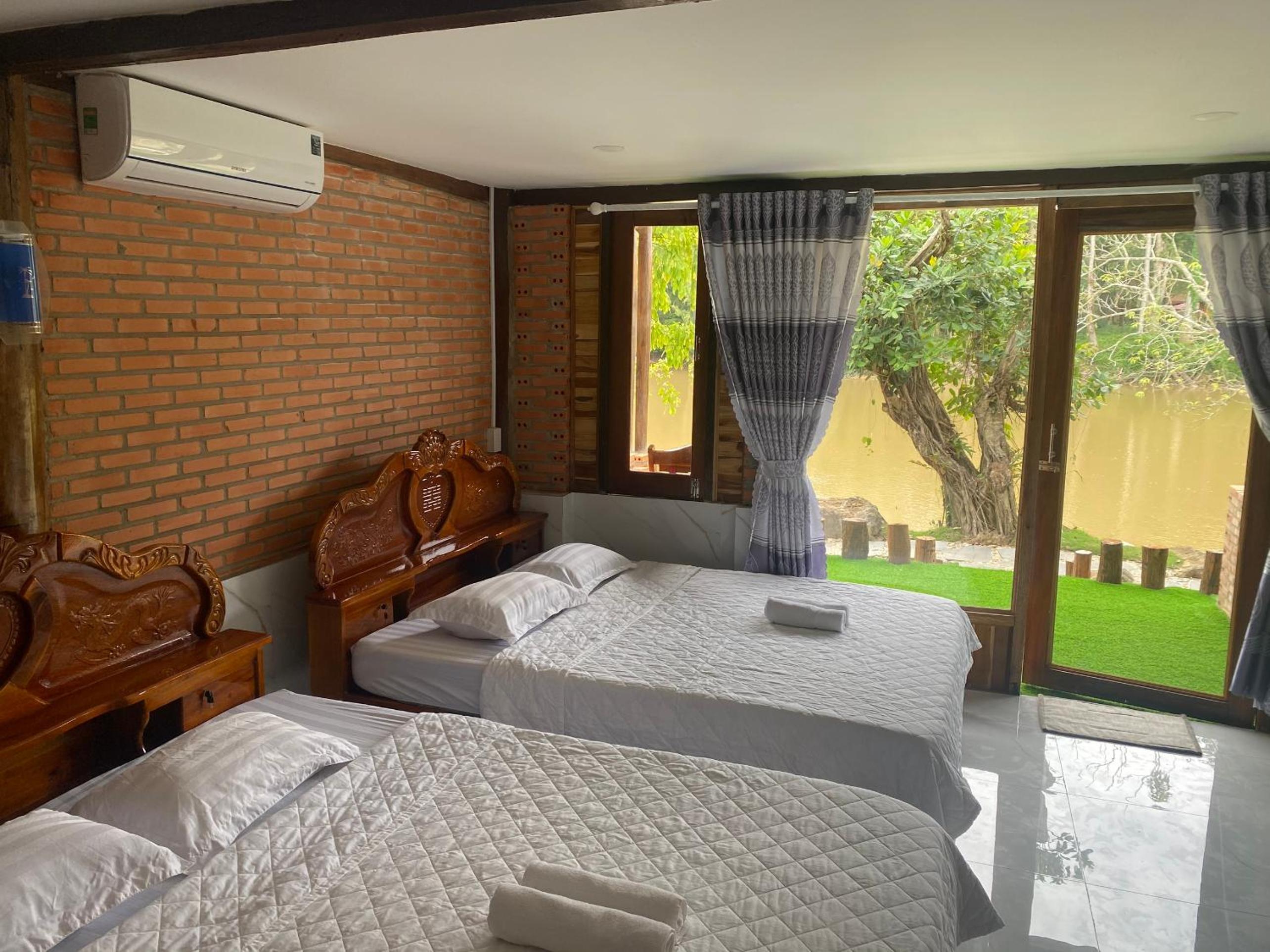 Quadruple Room With Balcony photo 2