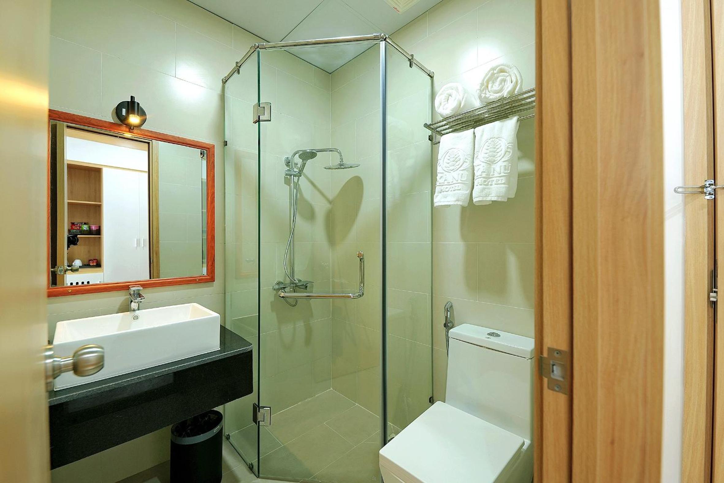 King Room with Balcony photo 2