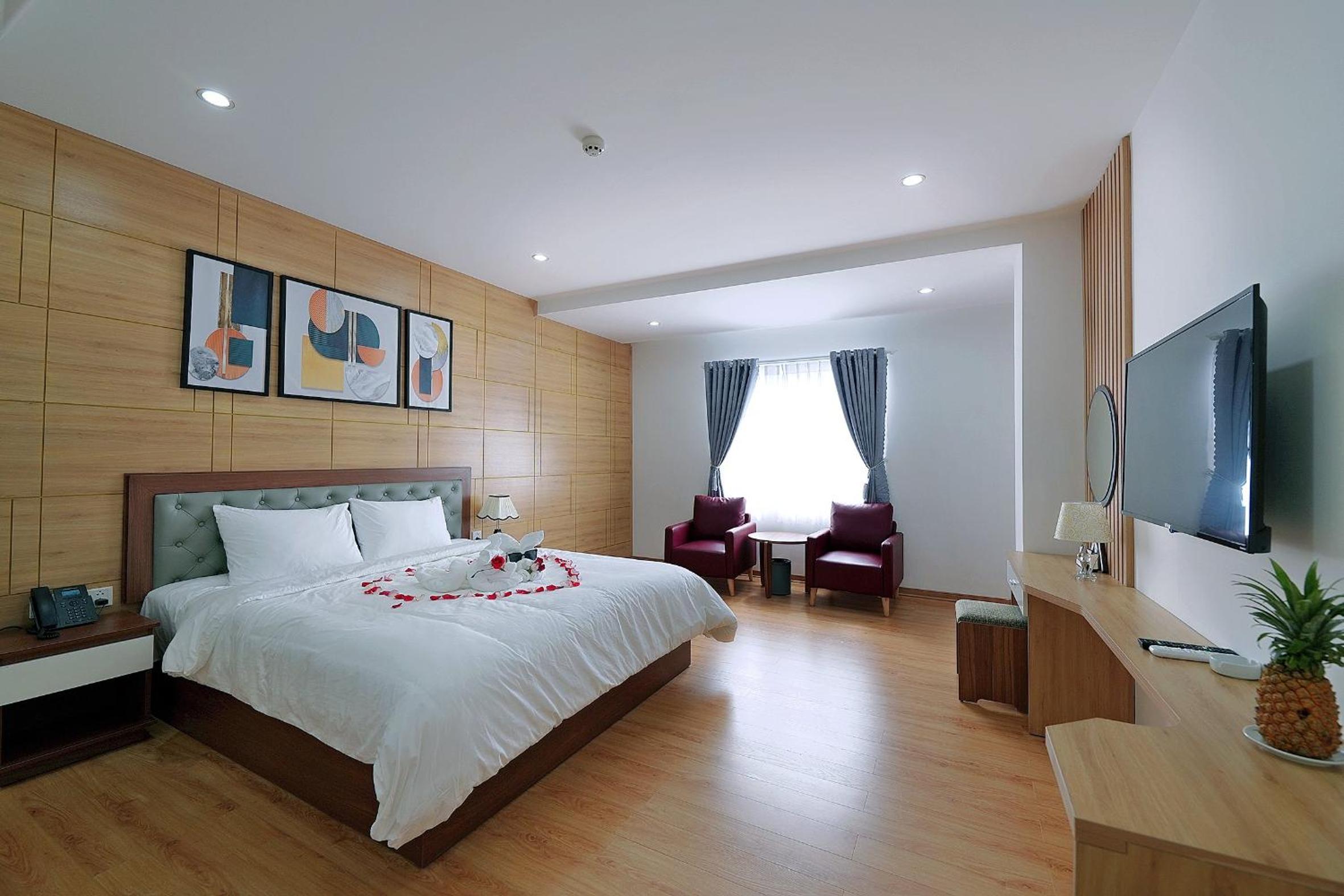 Queen Room with Spa Bath photo 2