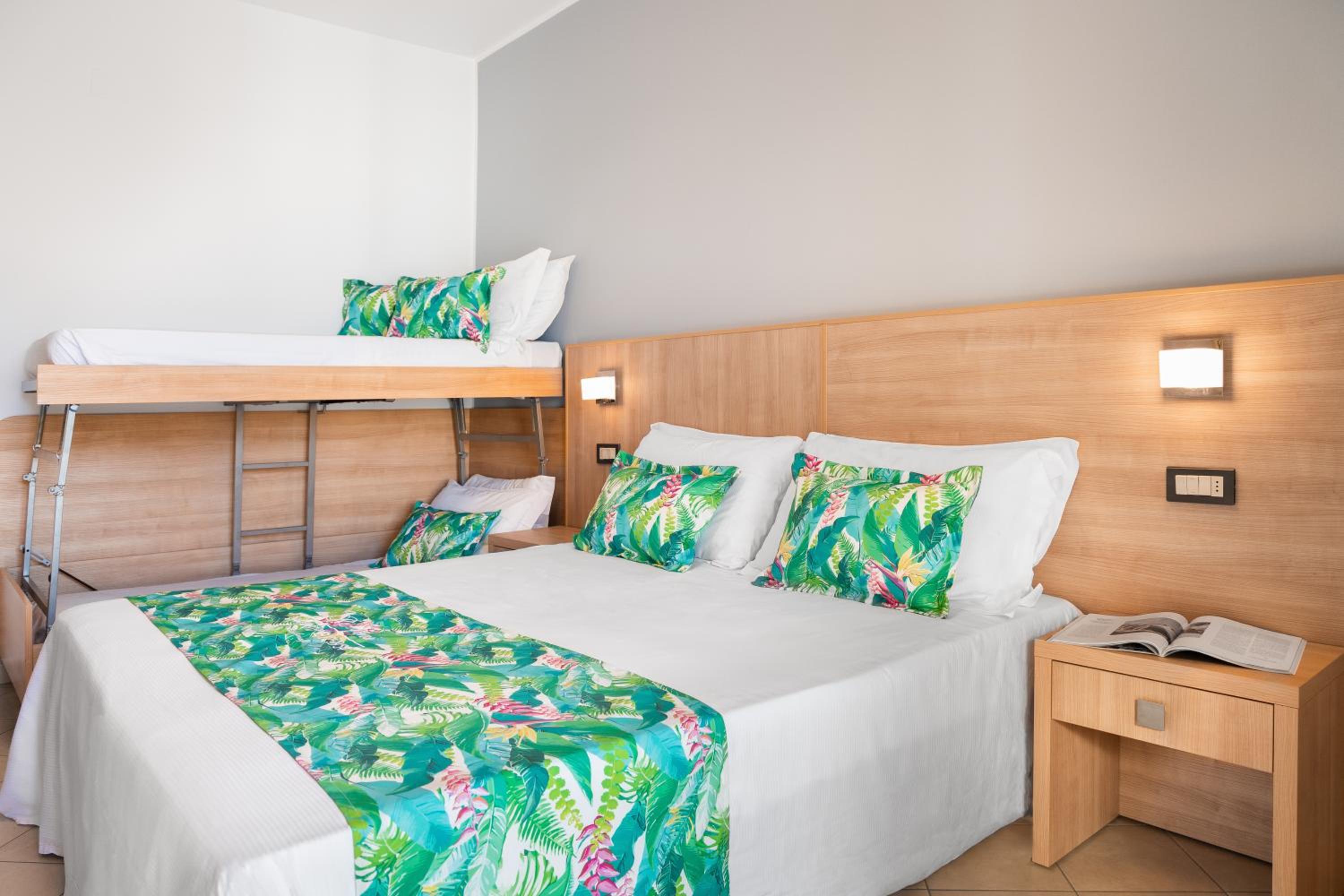 Standard Quadruple Room