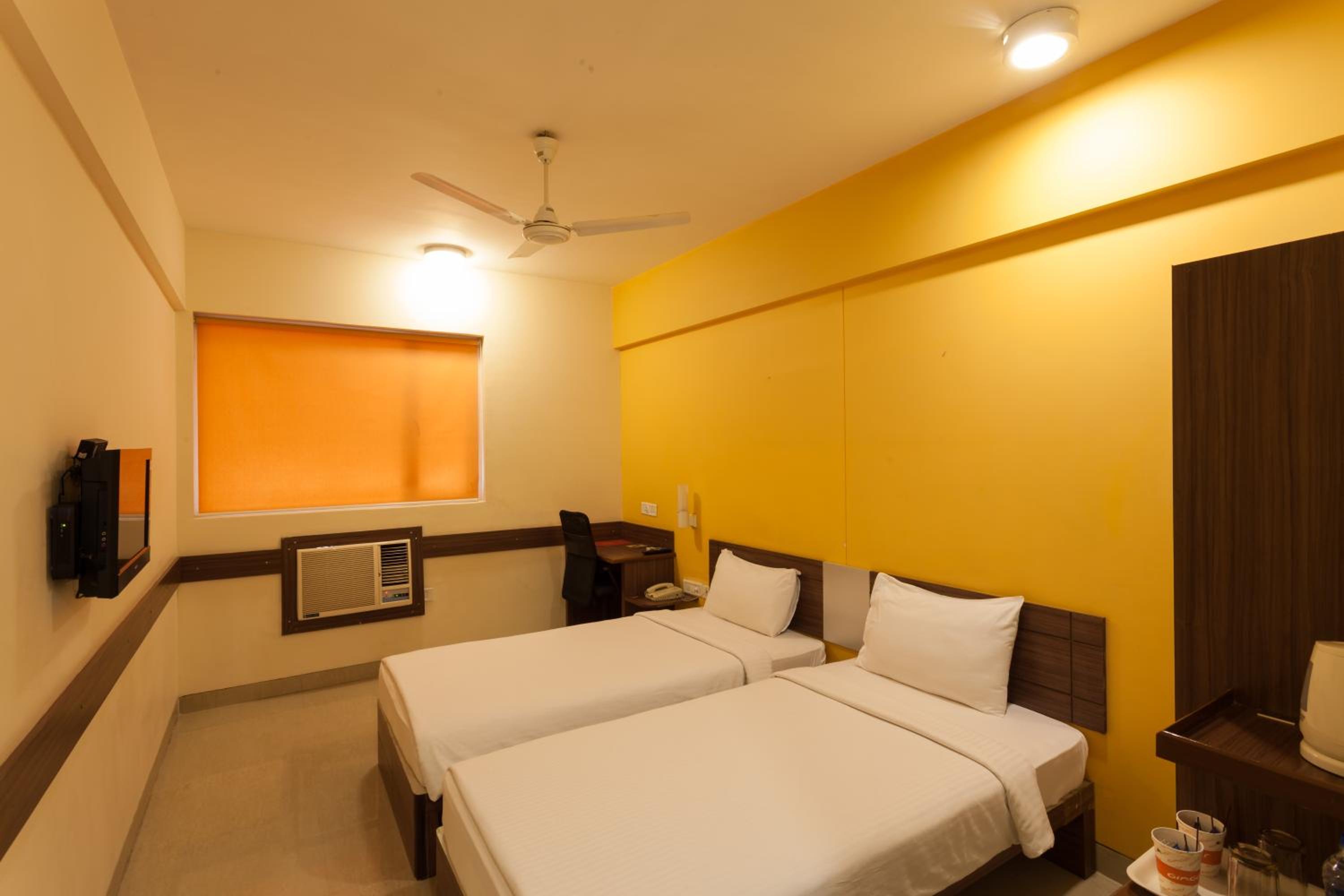 Queen Room - Photo 6