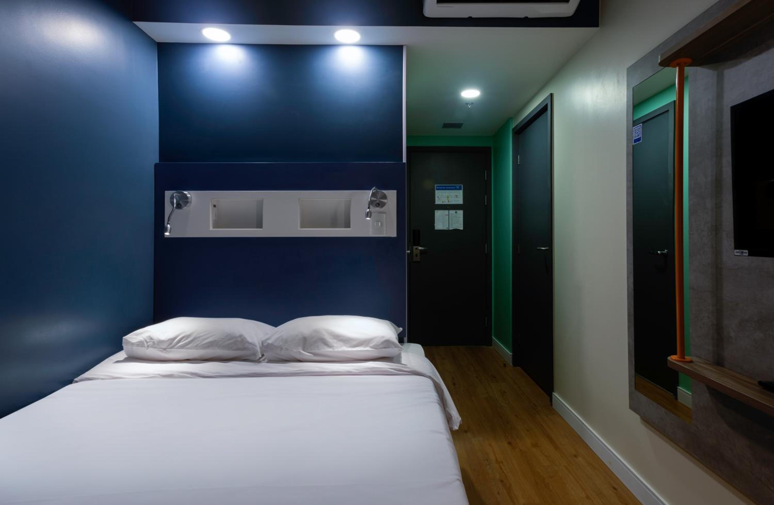 Classic Double Room - Photo 7