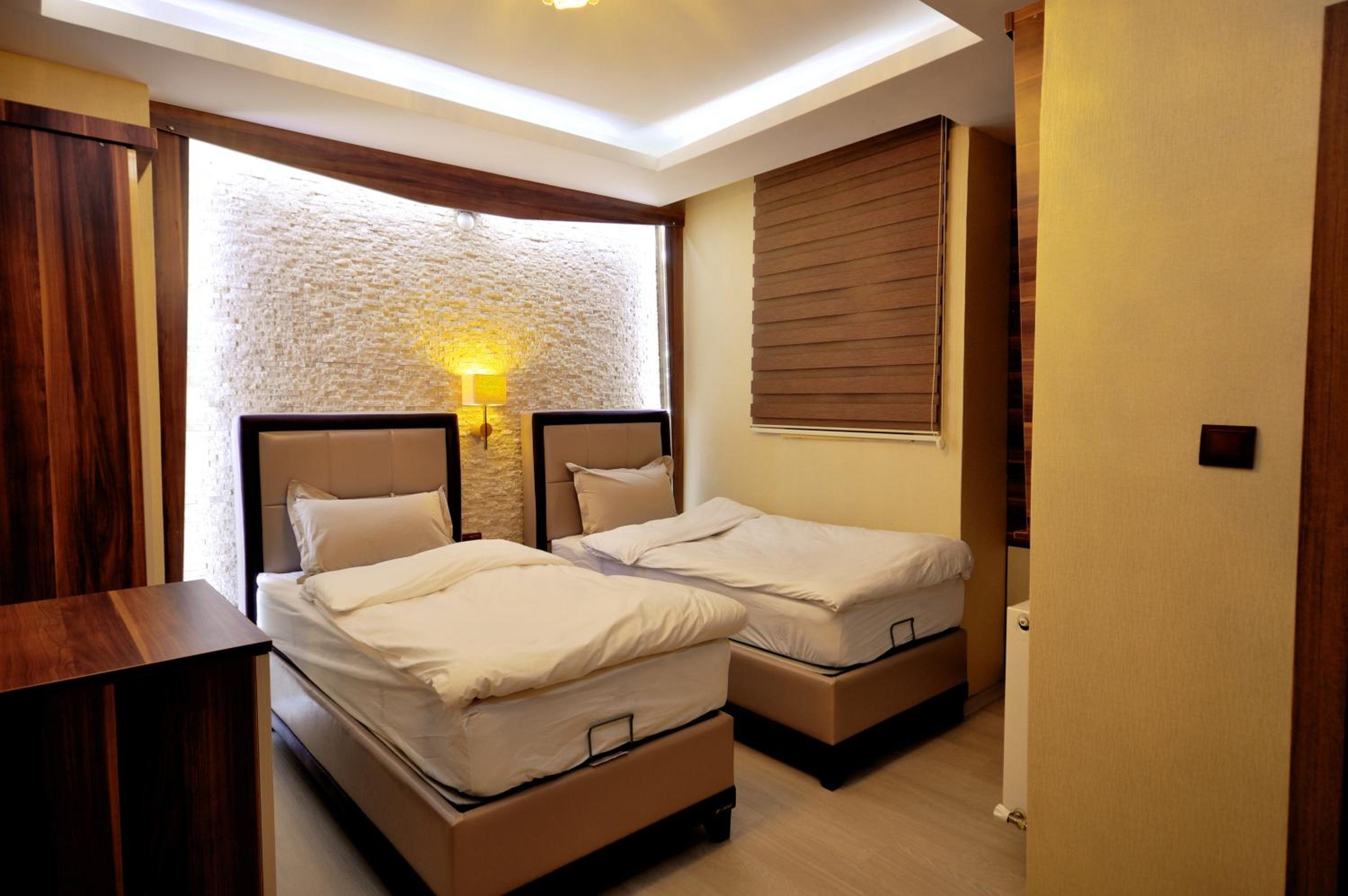 Double or Twin Room with Mountain View photo 1
