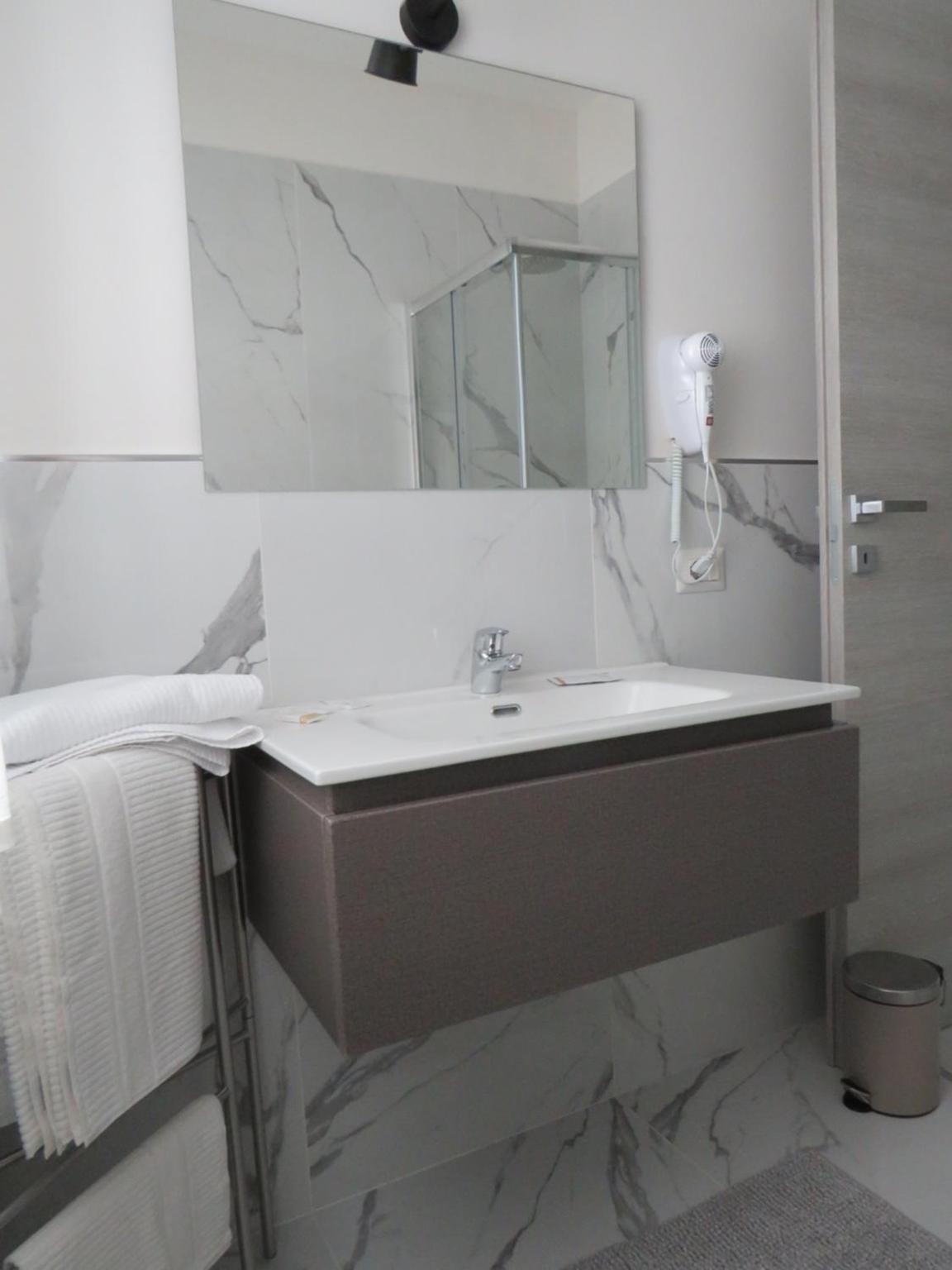 Double Room With Balcony photo 3