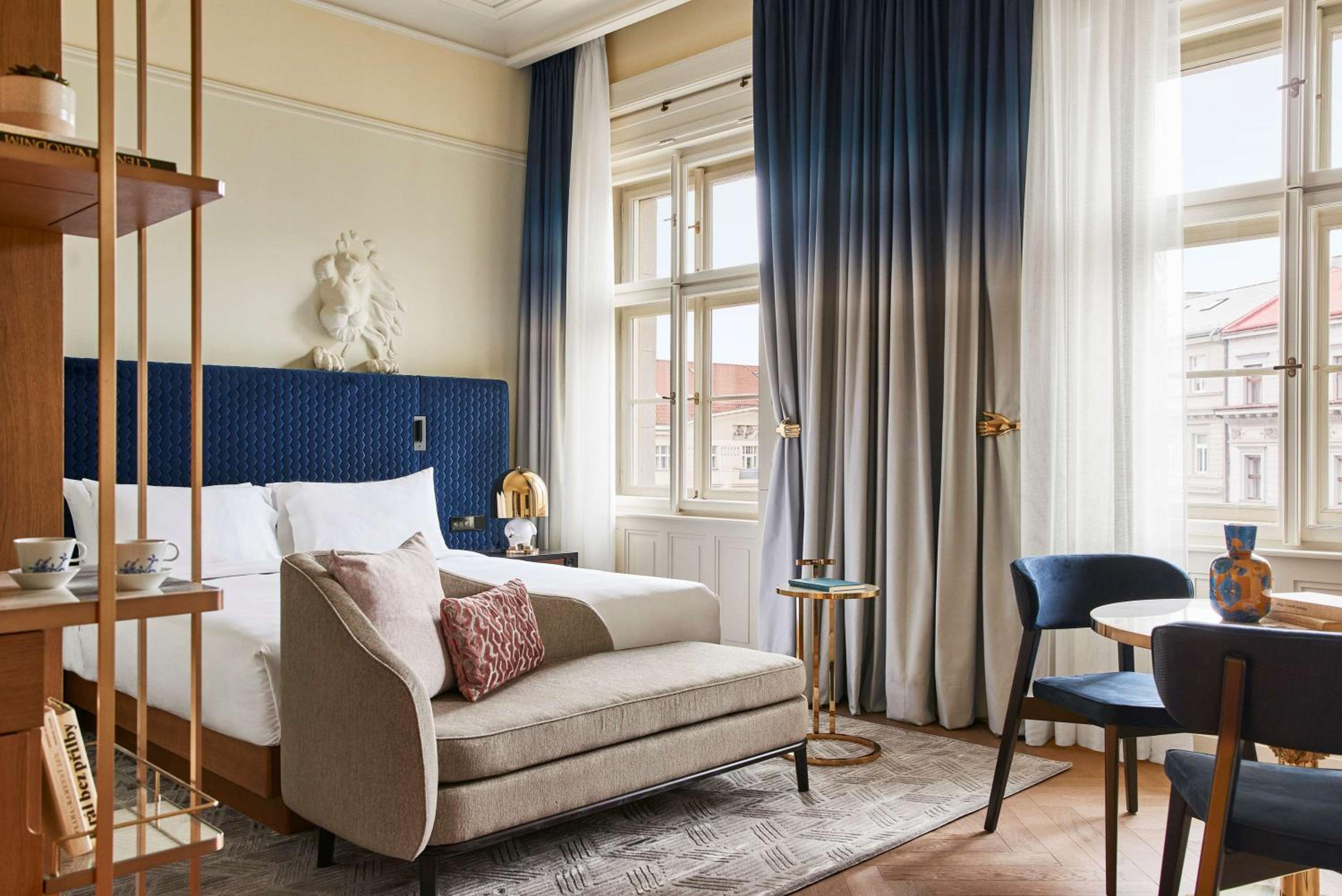 Premium King Room