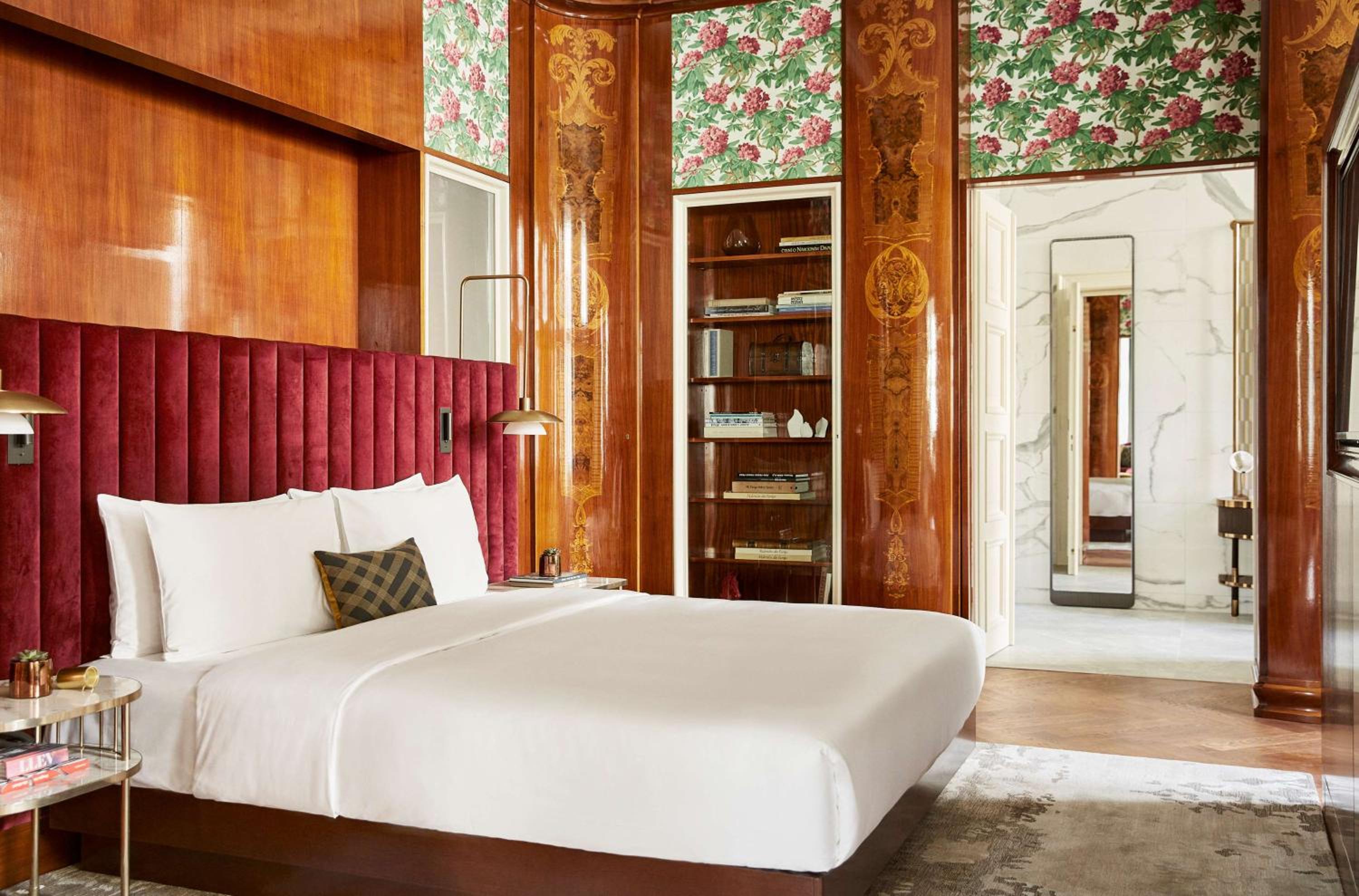 Wintergarden Adina Suite