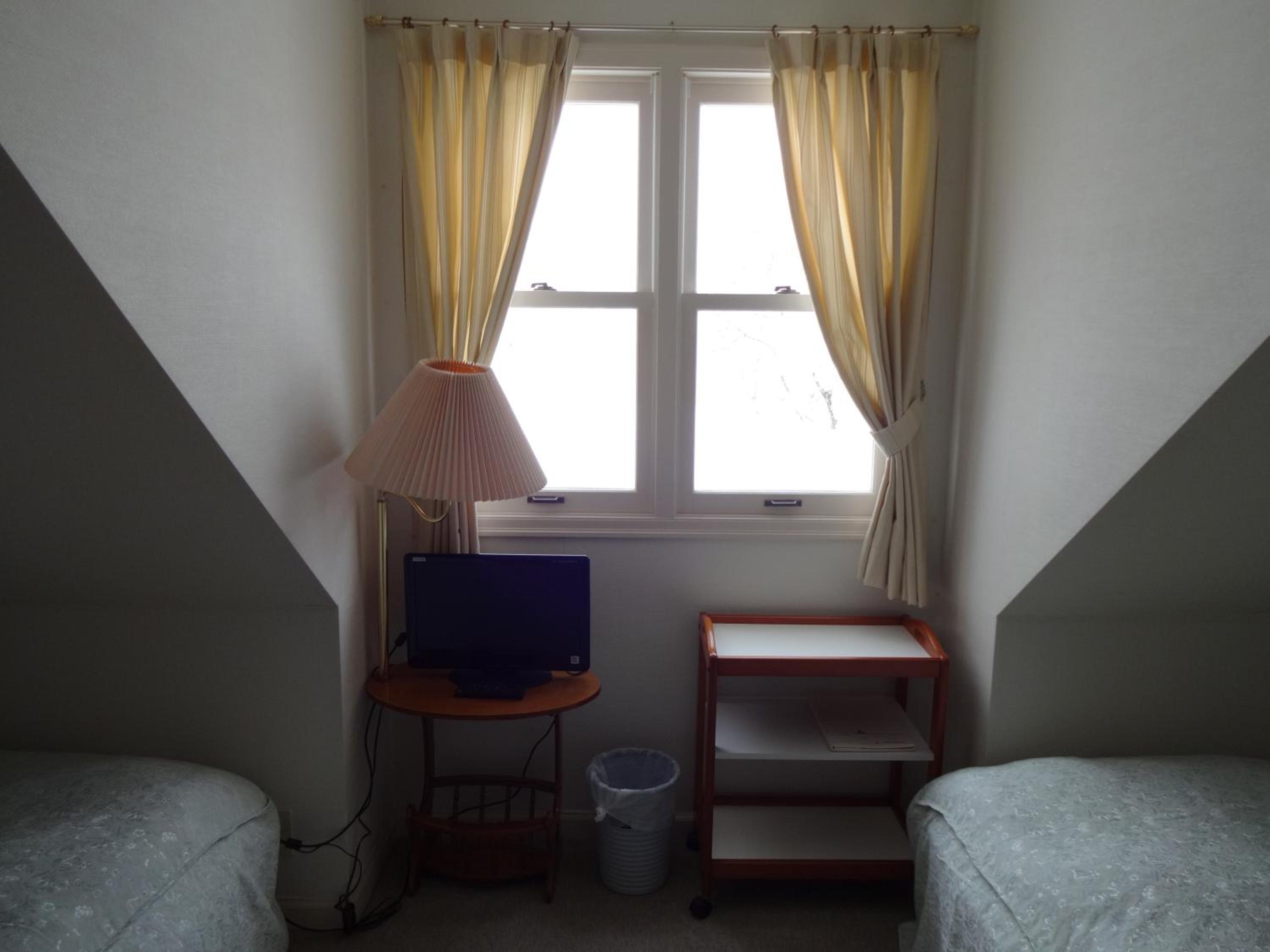 Standard Room with Shared Bathroom photo 2