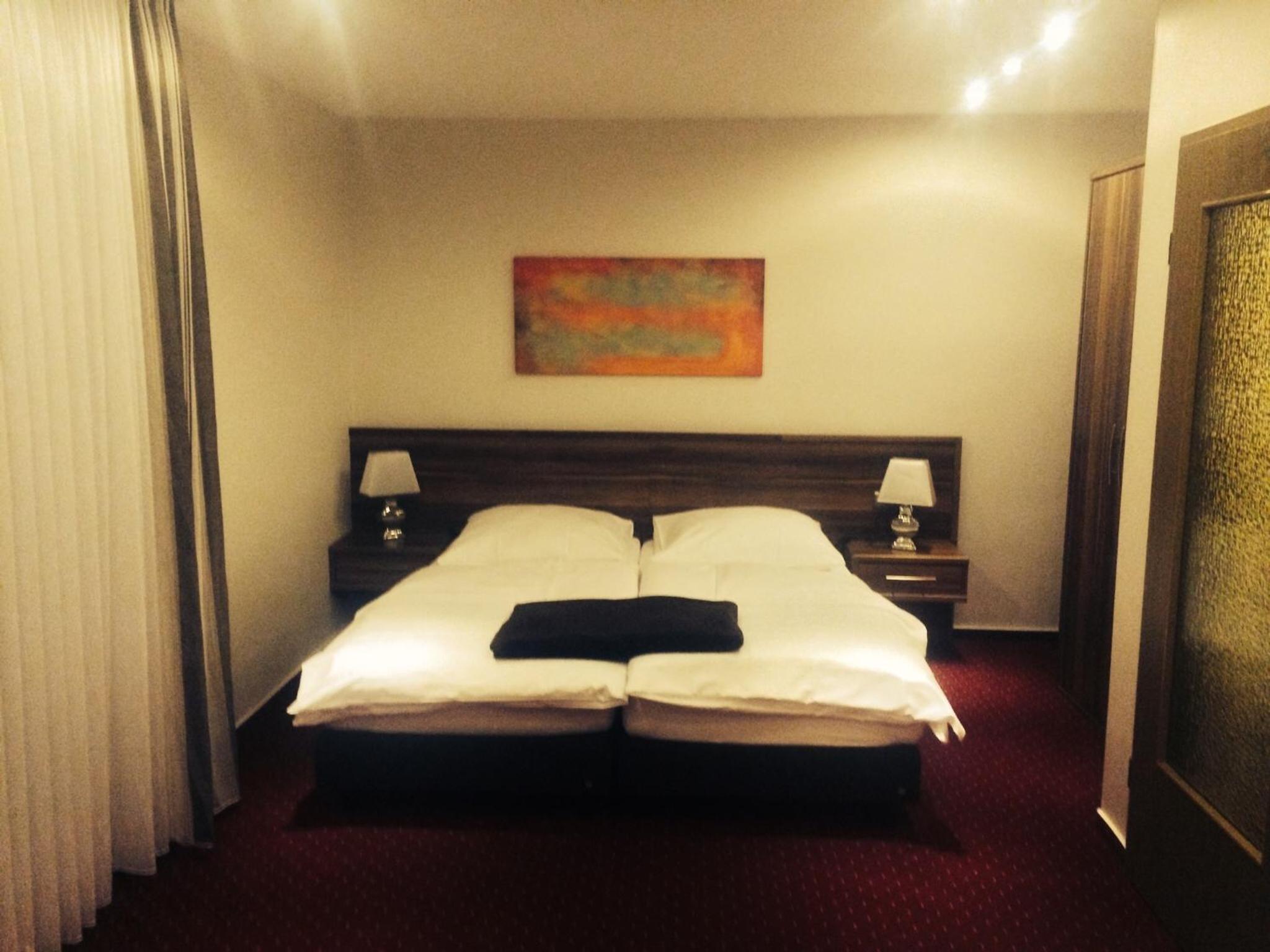 Double Room - Photo 1