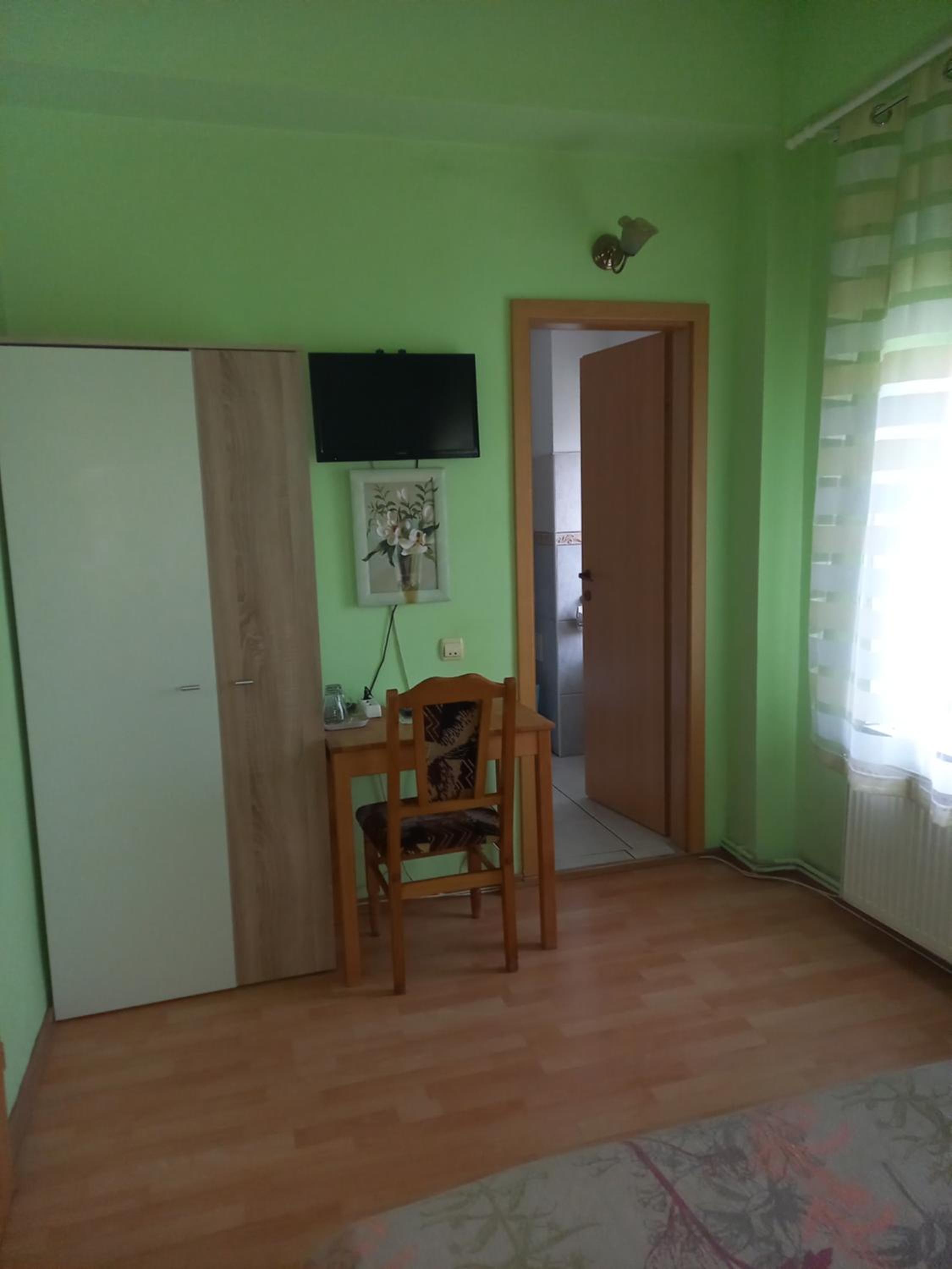 Double Room - Photo 3