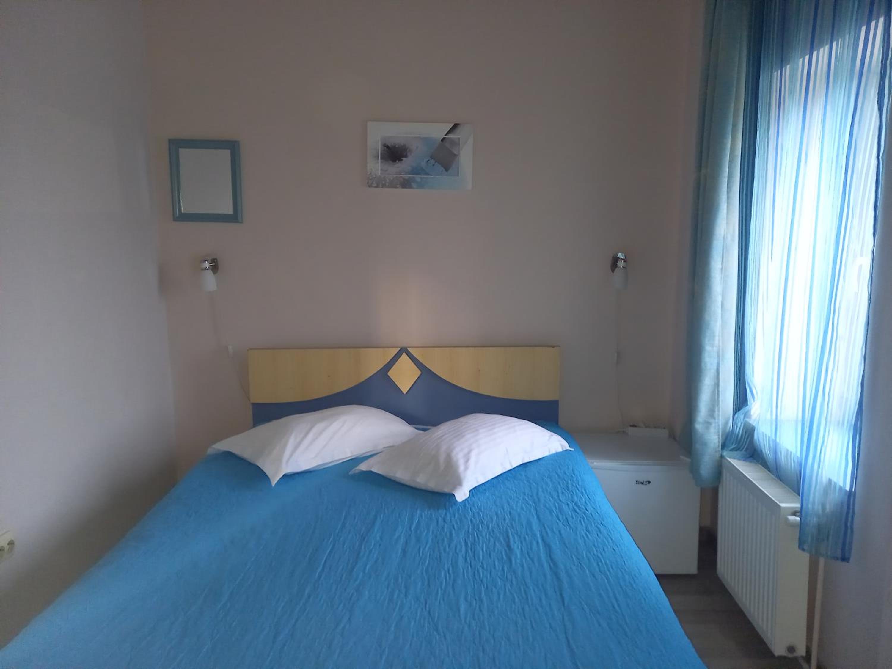 Double Room - Photo 4