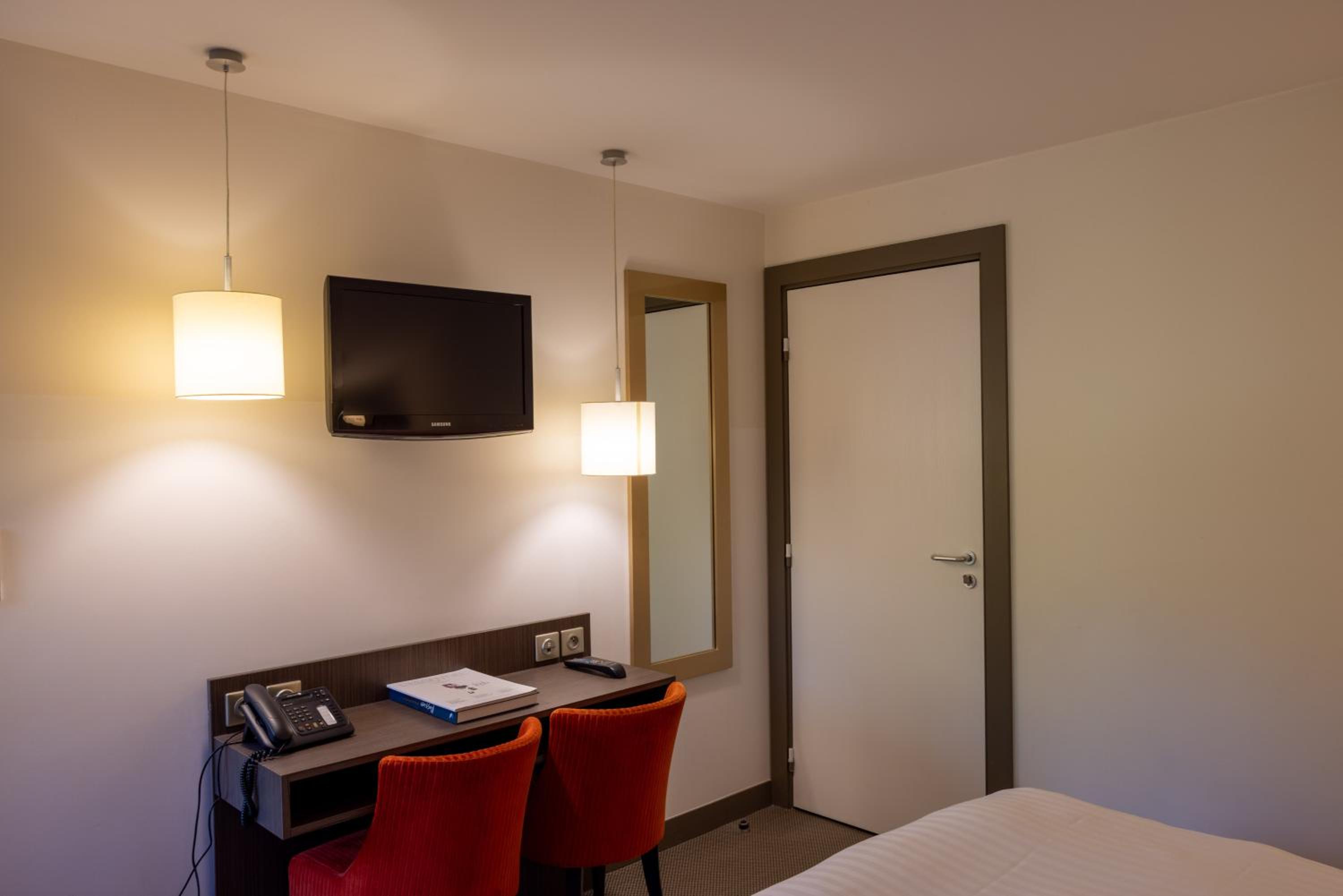 Standard Double Room photo 2
