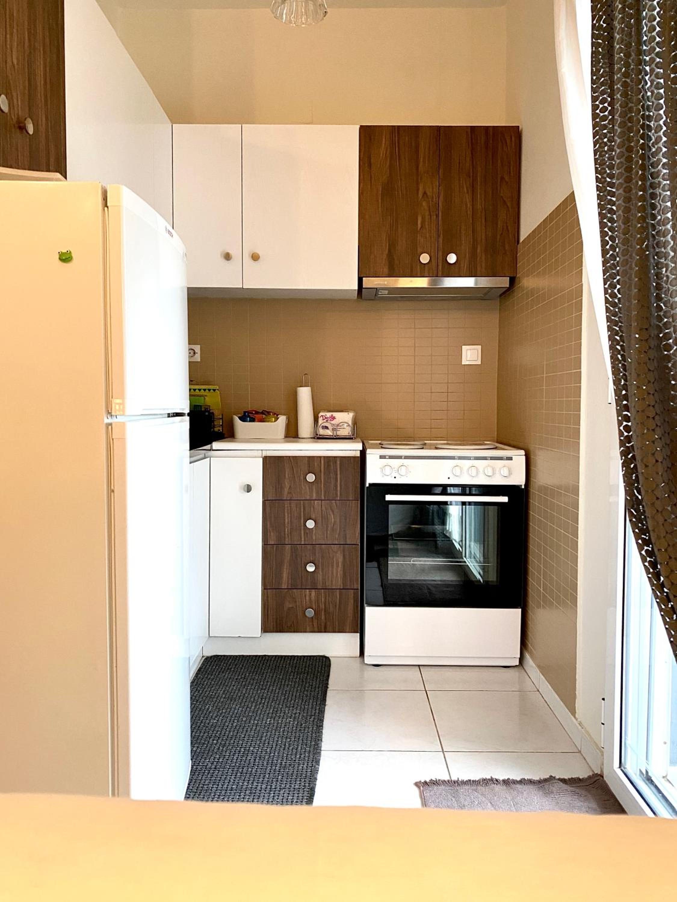 One-Bedroom Apartment - Photo 9