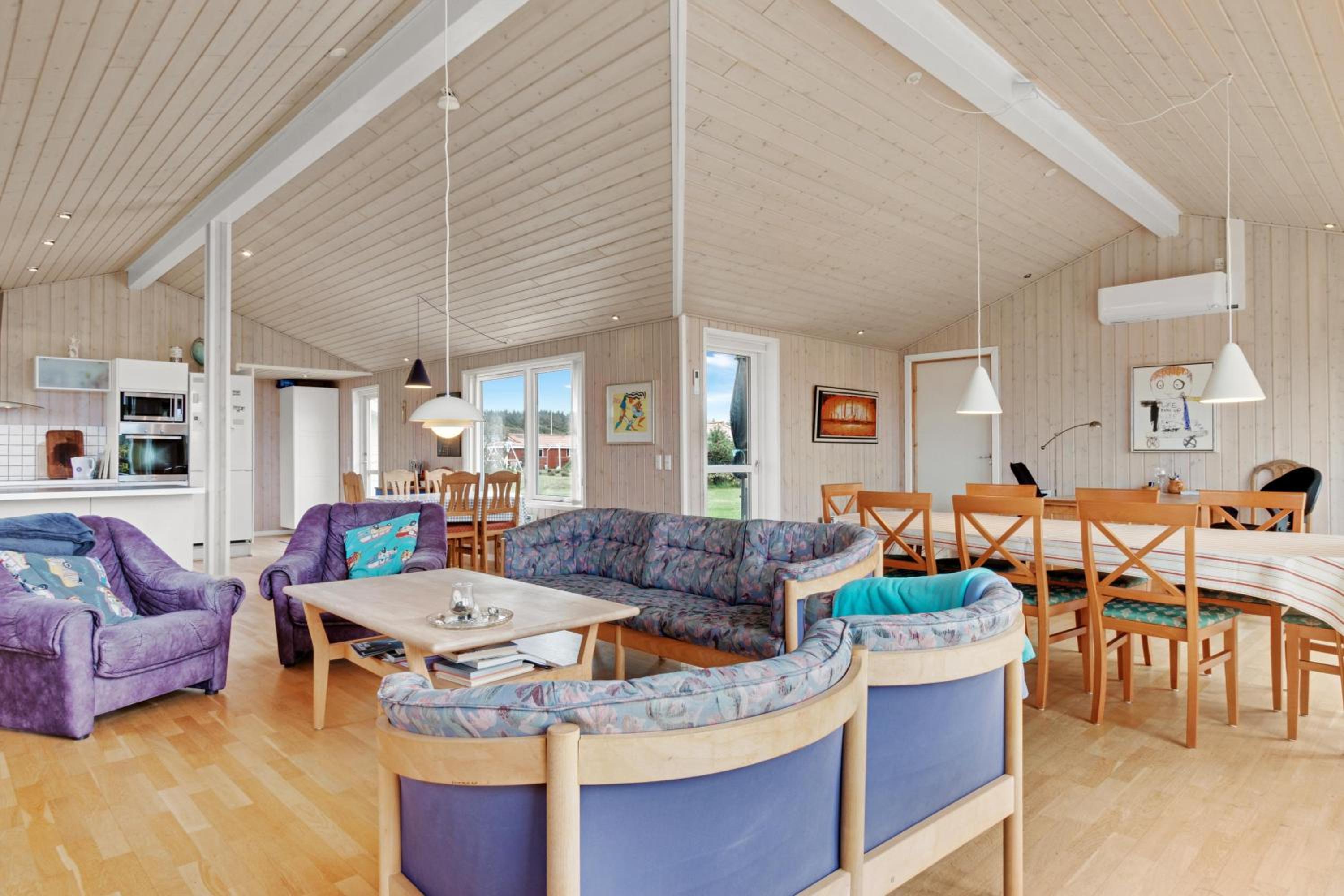 Four-Bedroom Vacation Home photo 1