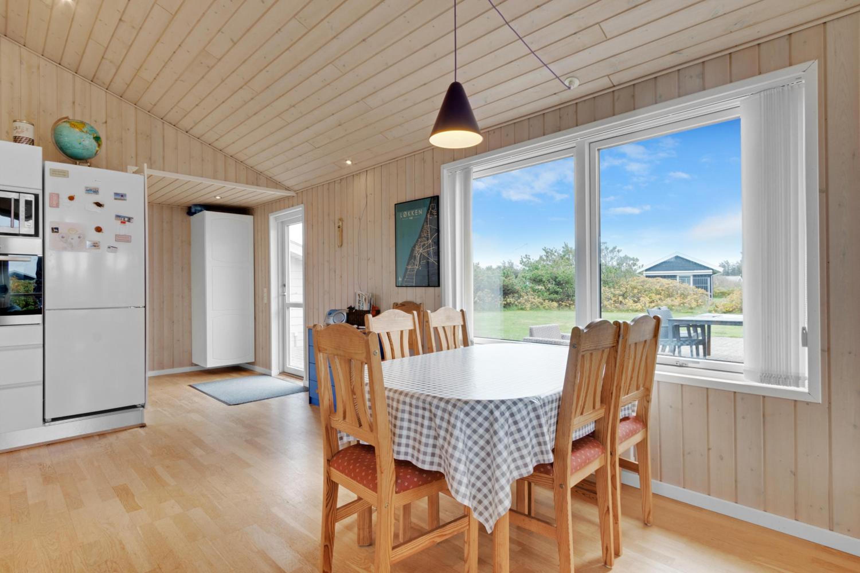 Four-Bedroom Vacation Home photo 2