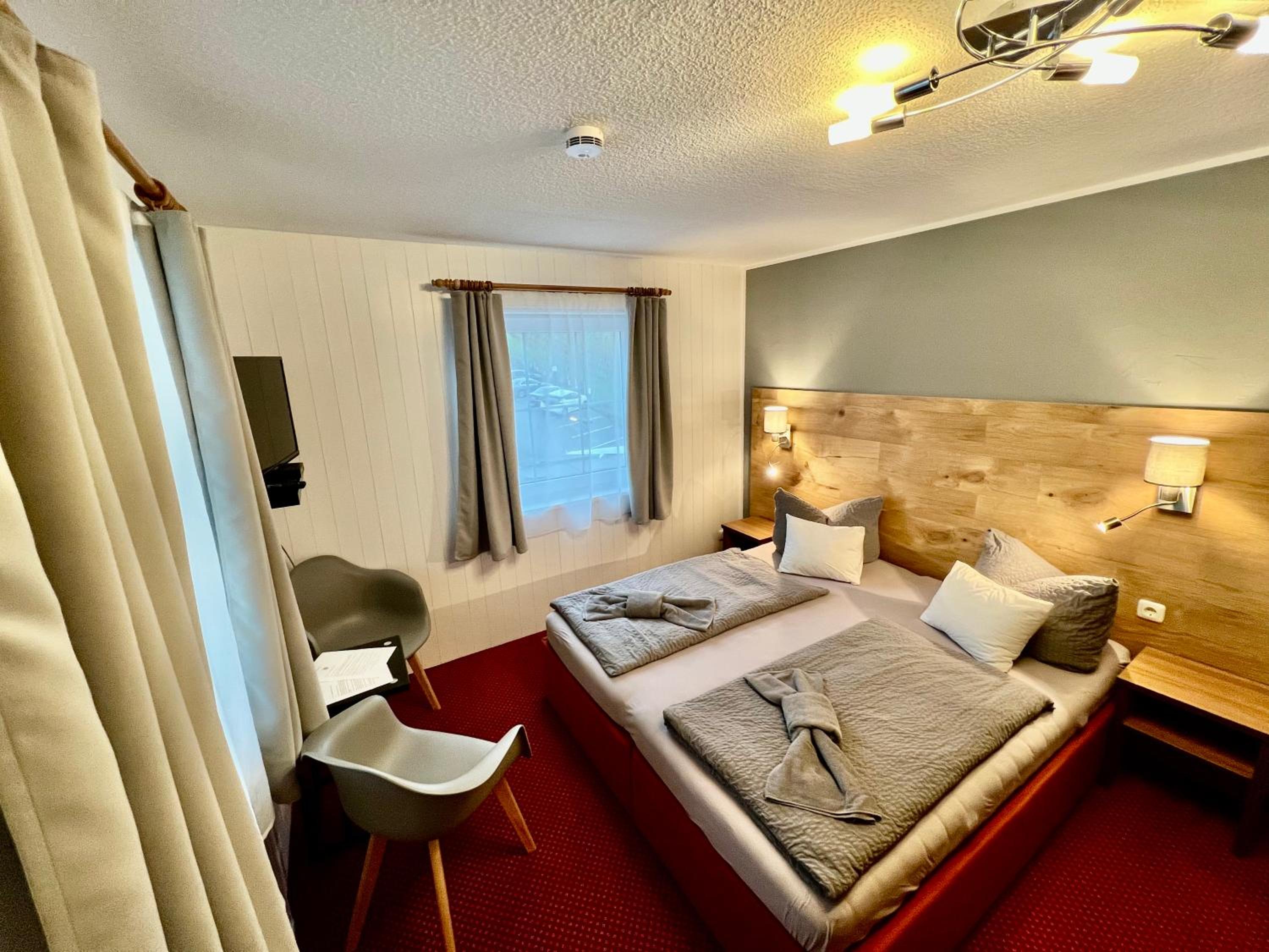 Double Room with extra bed and large Community terrace  - Photo 1