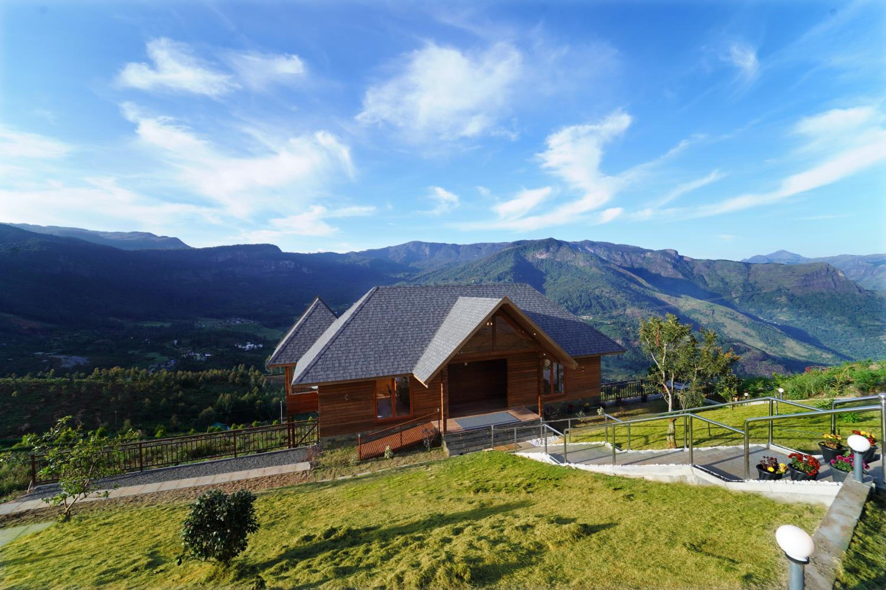 Suite with Mountain View photo 3