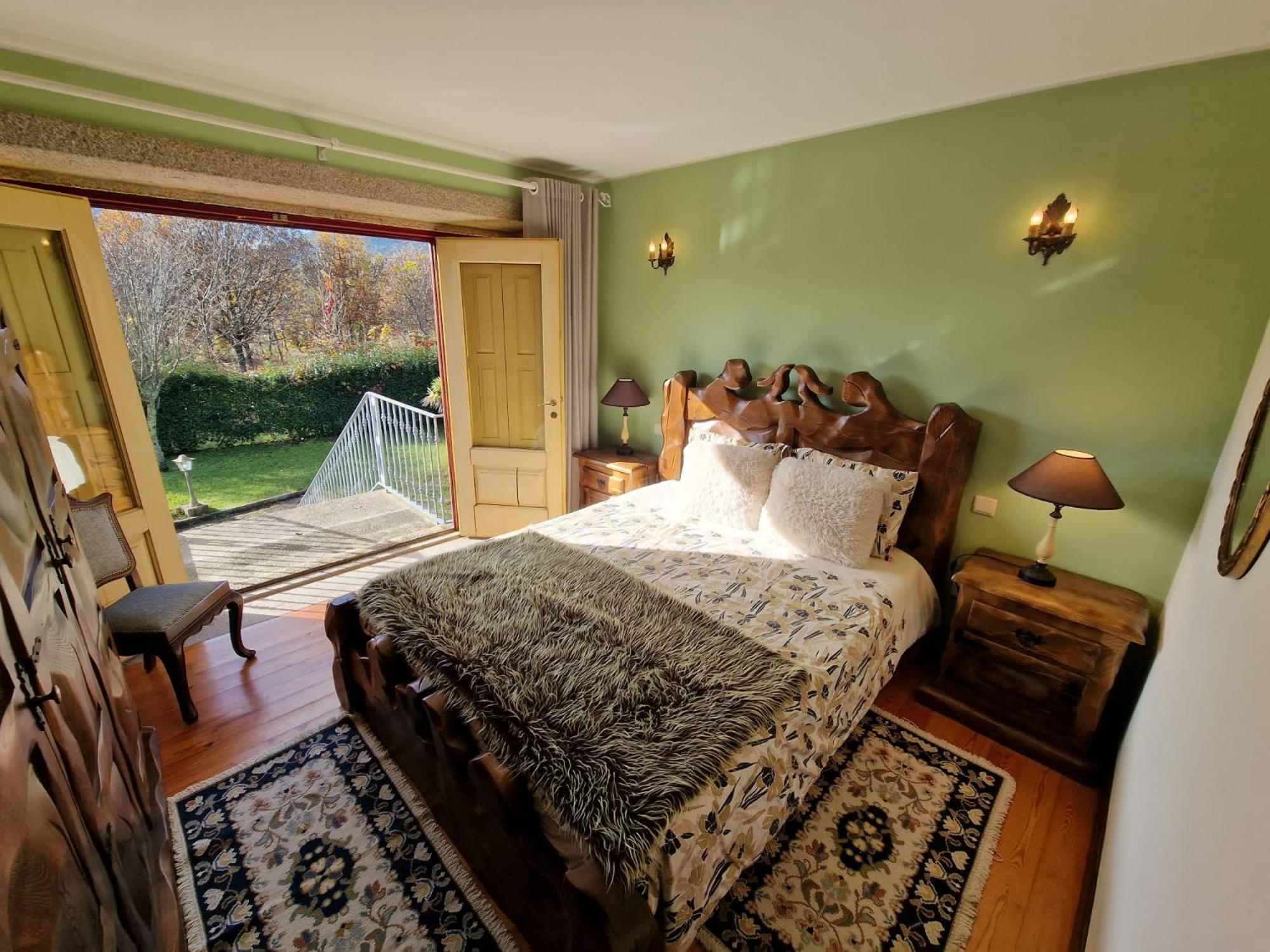 Three-Bedroom House photo 3