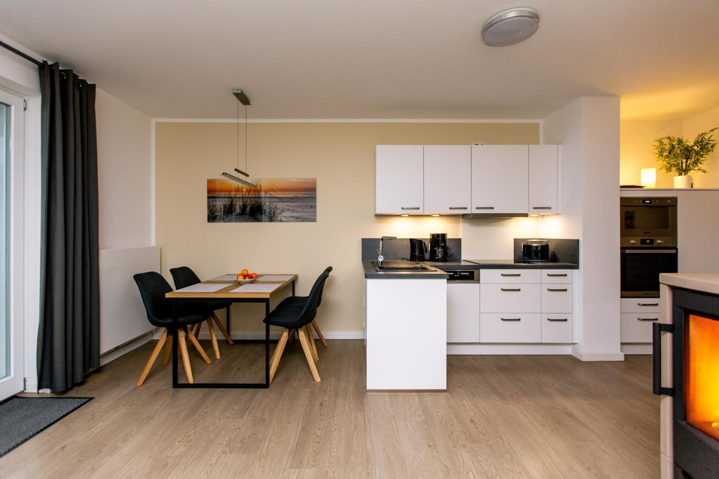 Apartment with Lake View photo 3