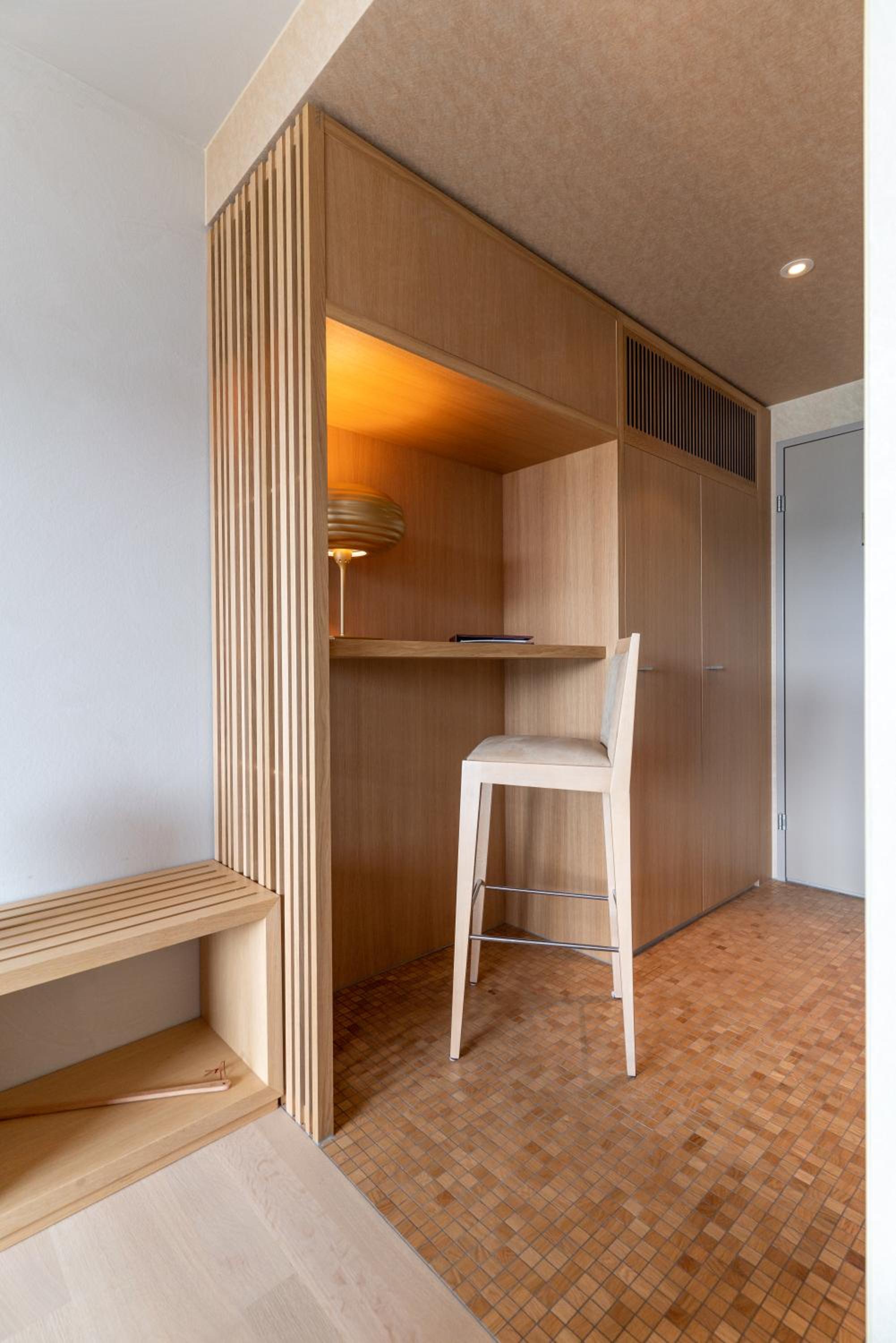 Superior Double Room with Lake View - Photo 3