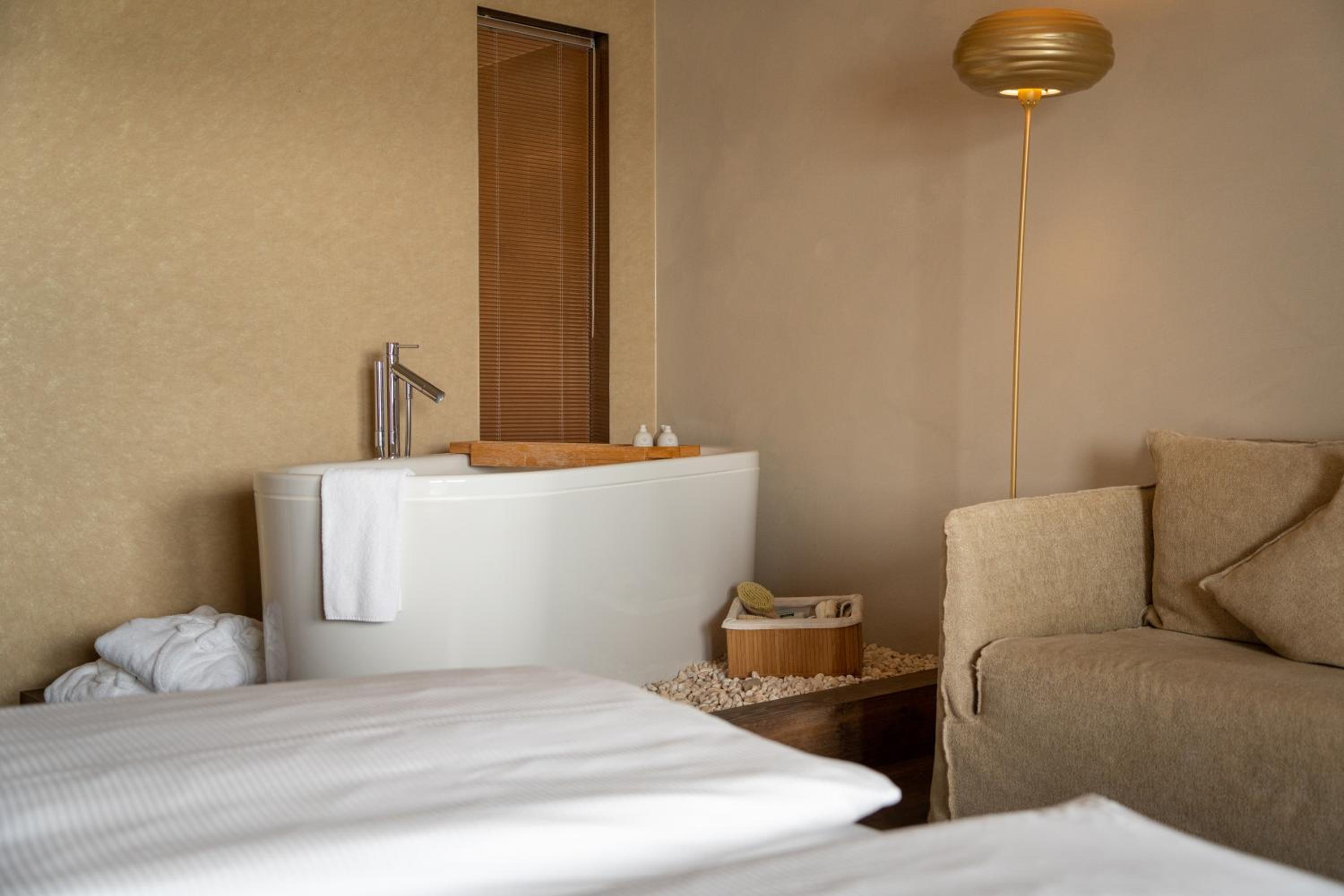Premium Room with Lake View photo 3