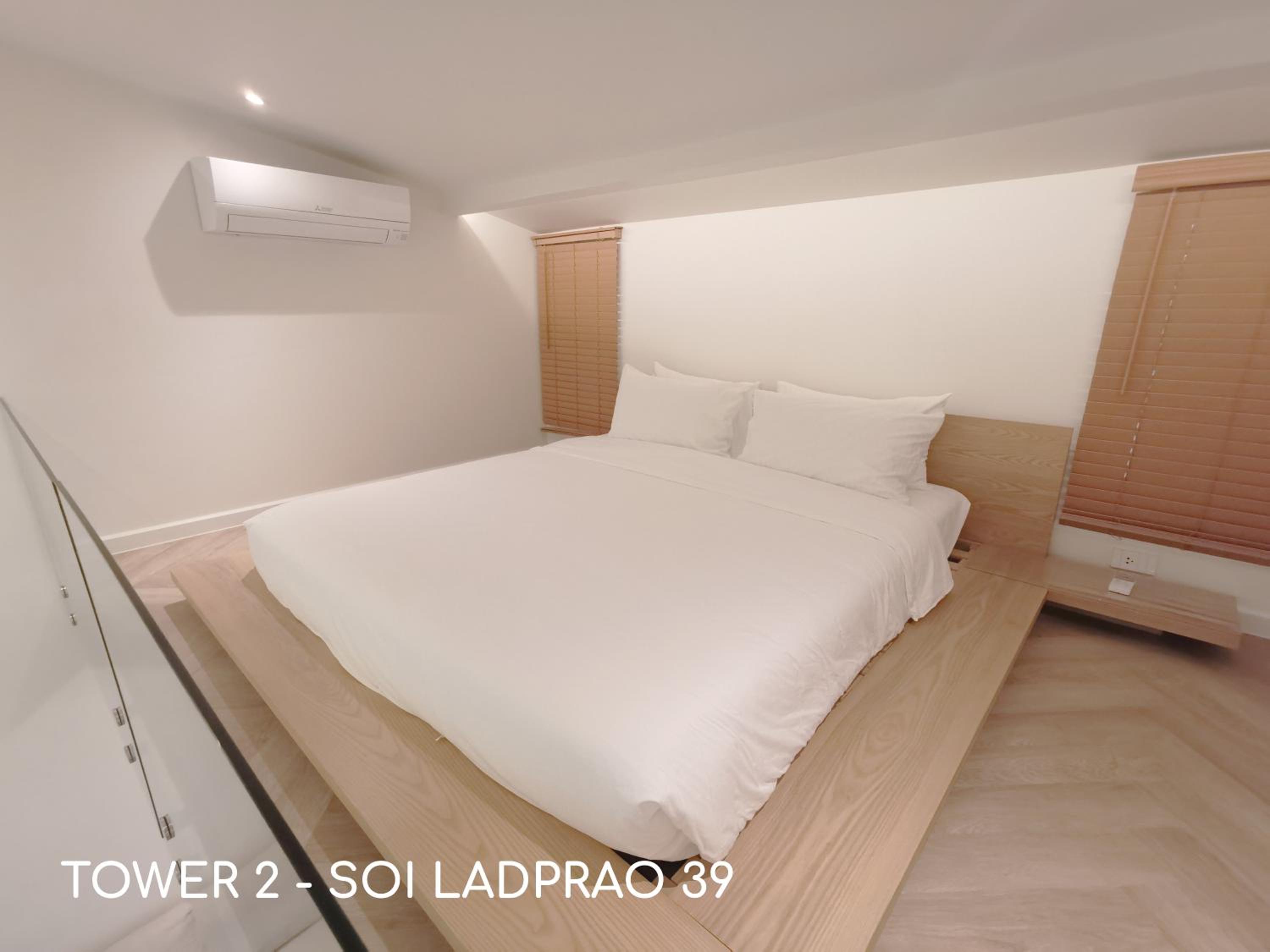King Studio with Sofa Bed photo 3