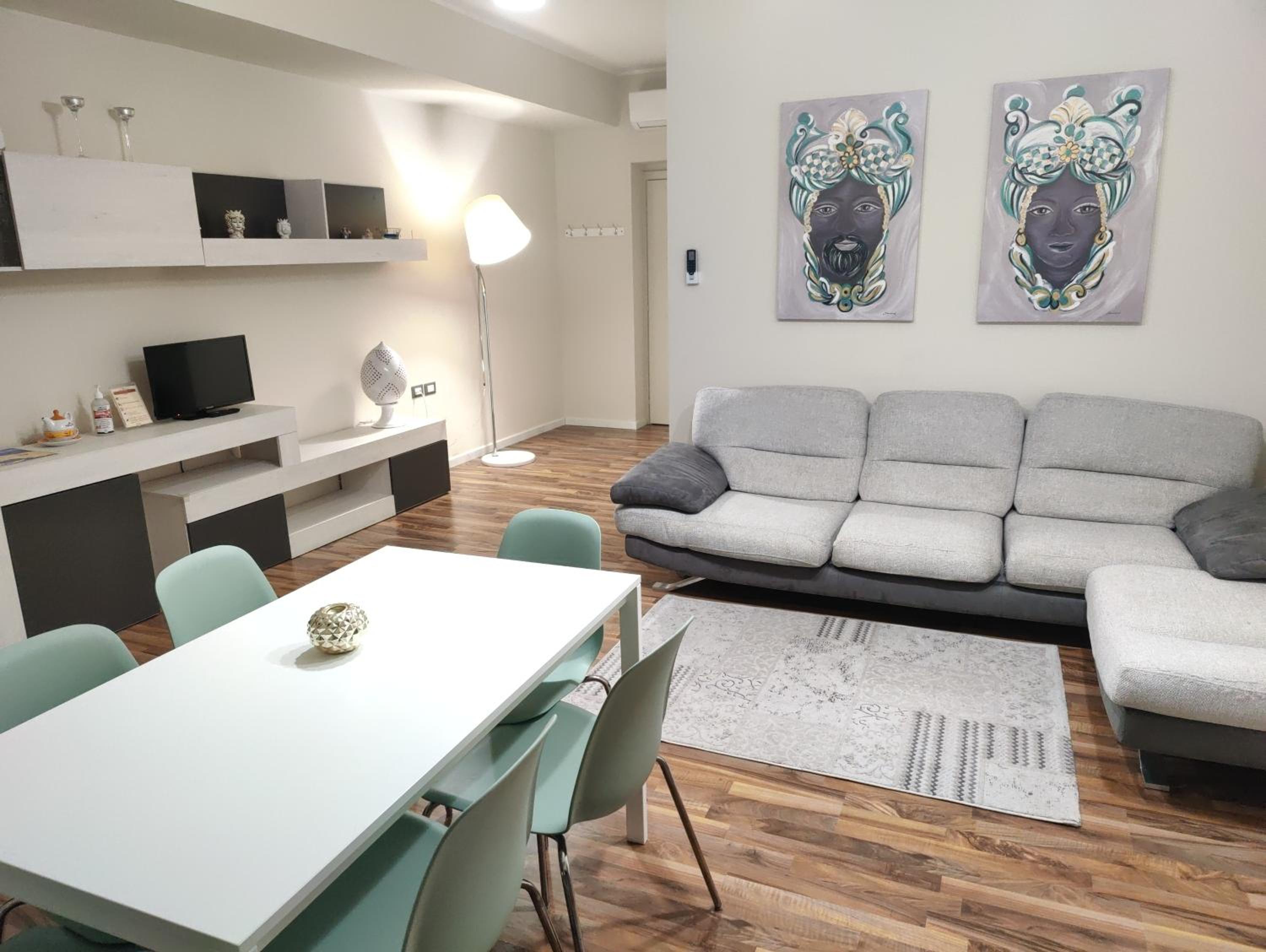 Three-Bedroom Apartment photo 1