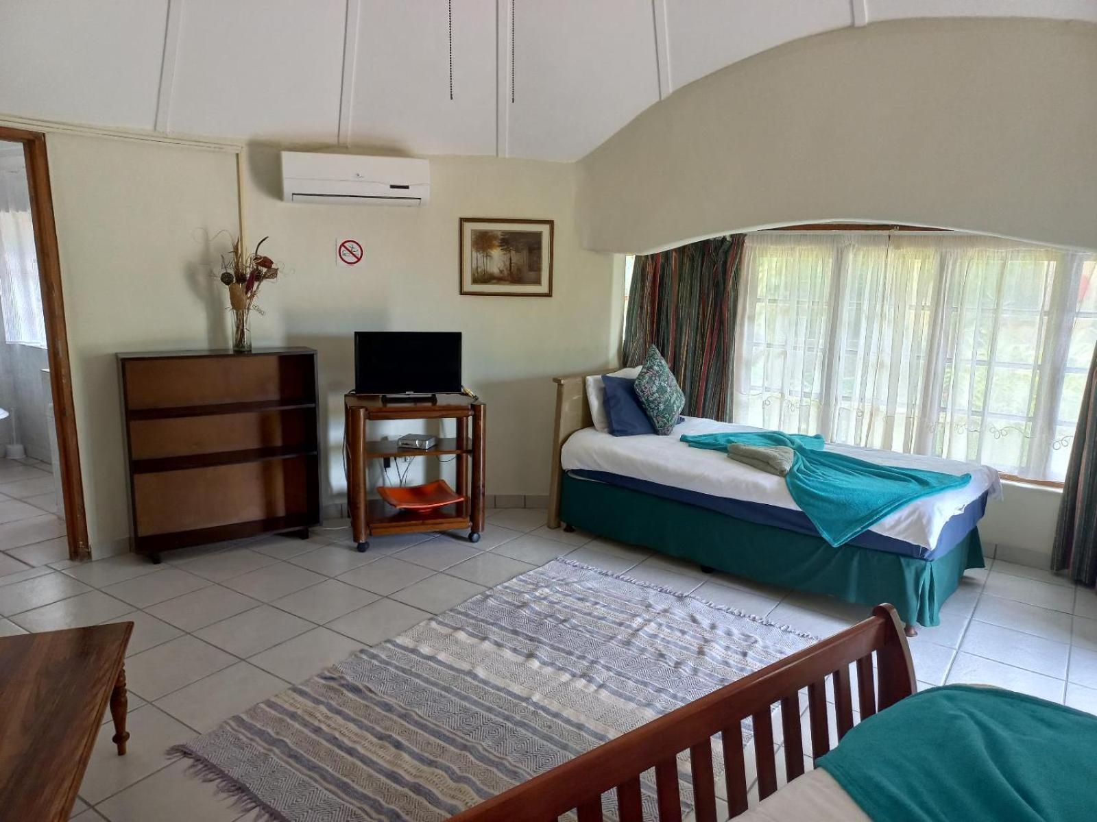Triple Room with Garden View - Photo 3