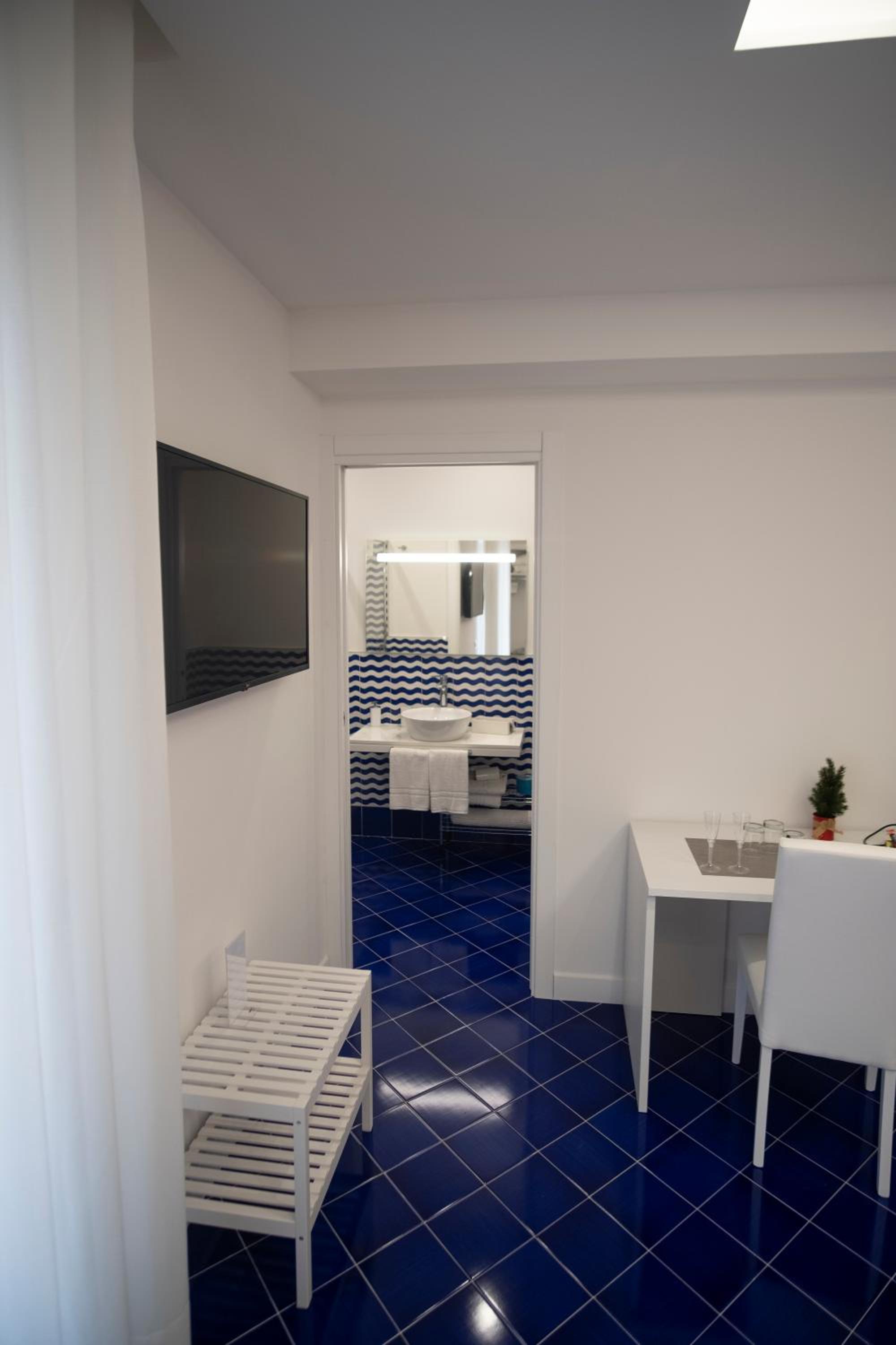 Triple Room with Terrace photo 3