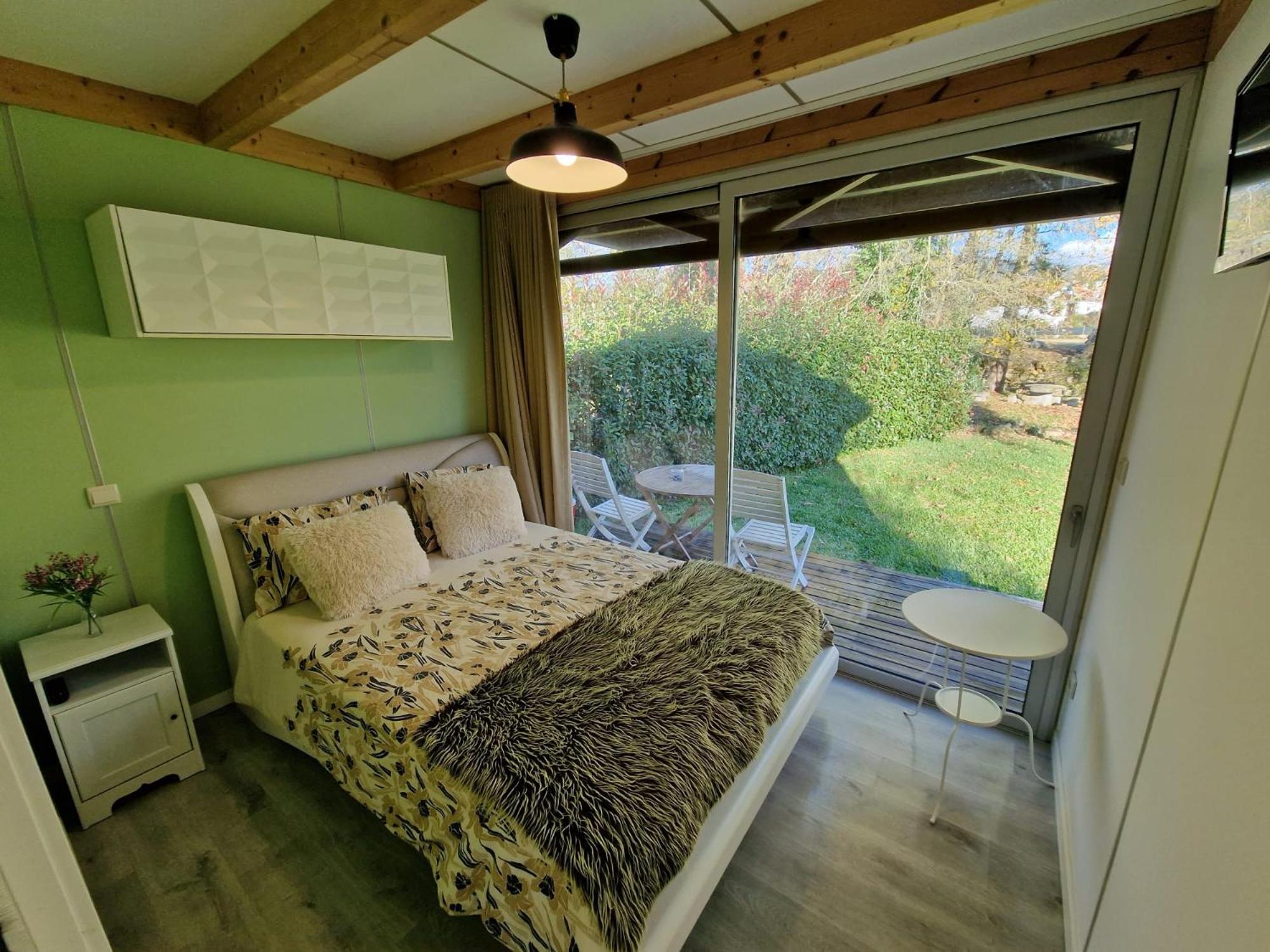 One-Bedroom House photo 3