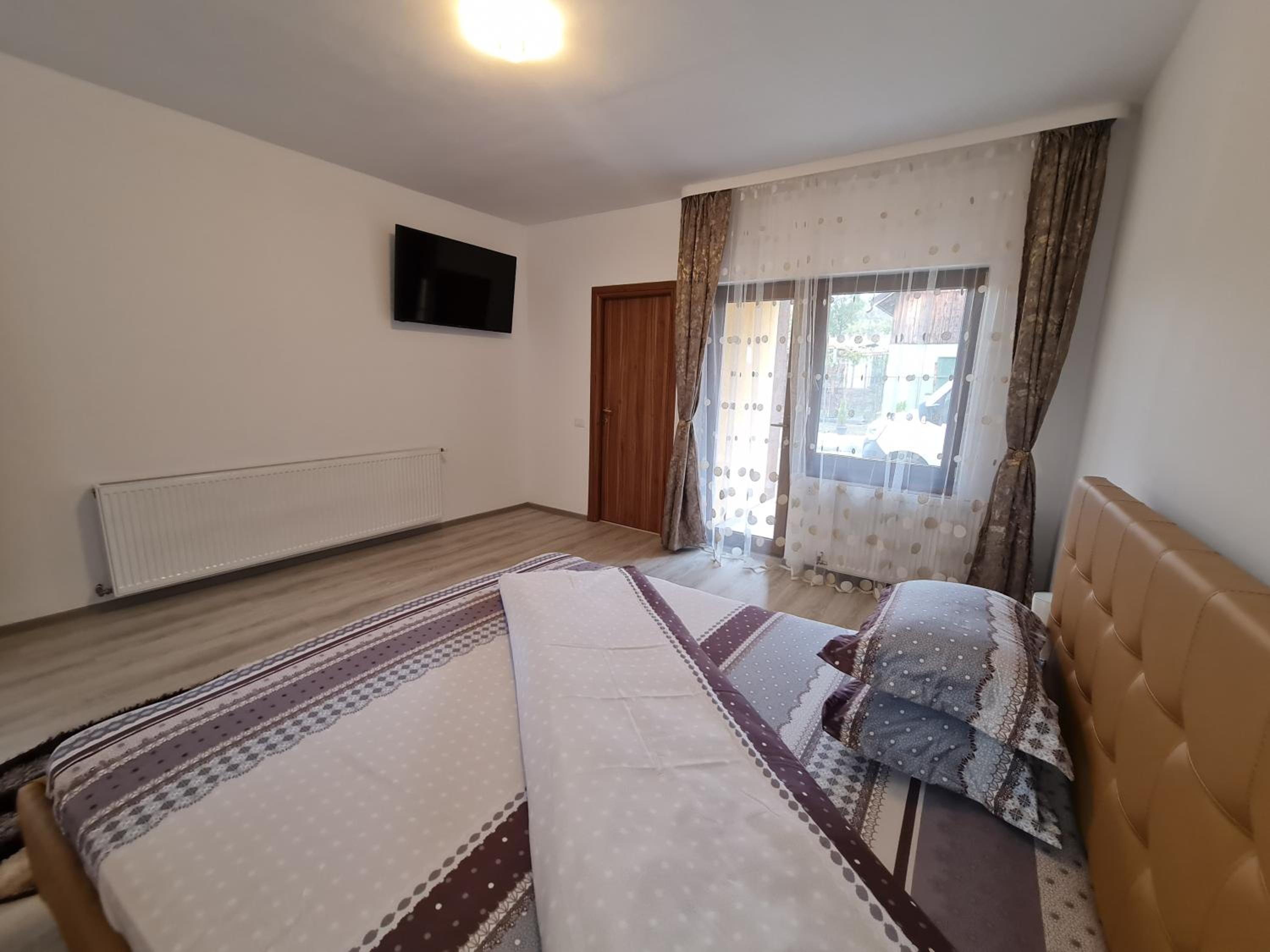 Deluxe Room (2 Adults + 1 Child) photo 1