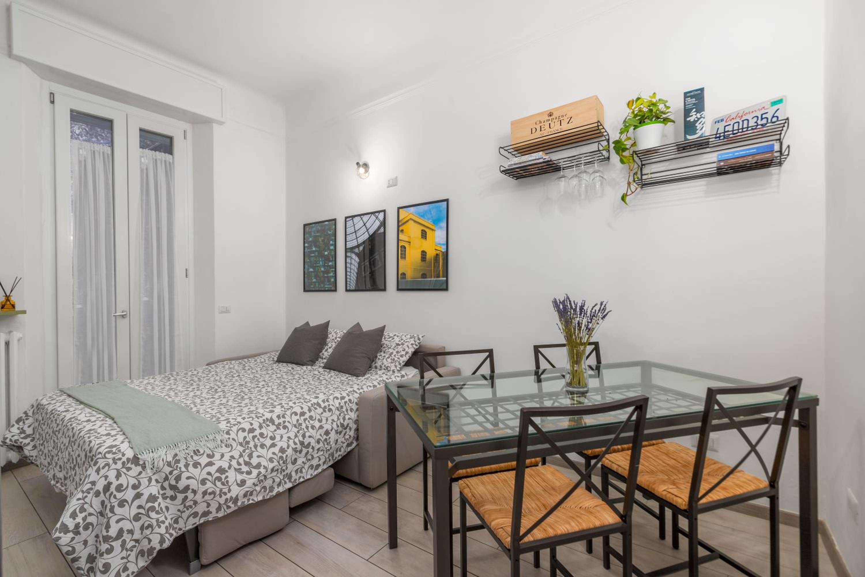 One-Bedroom Apartment