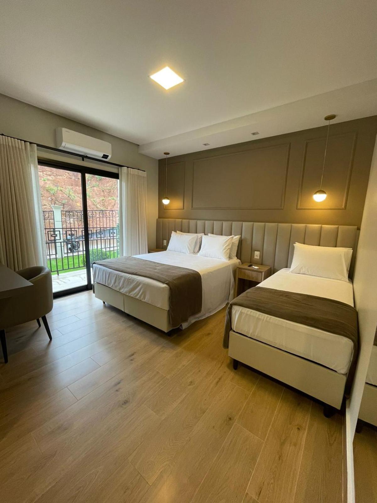 Deluxe Suite - Photo 1