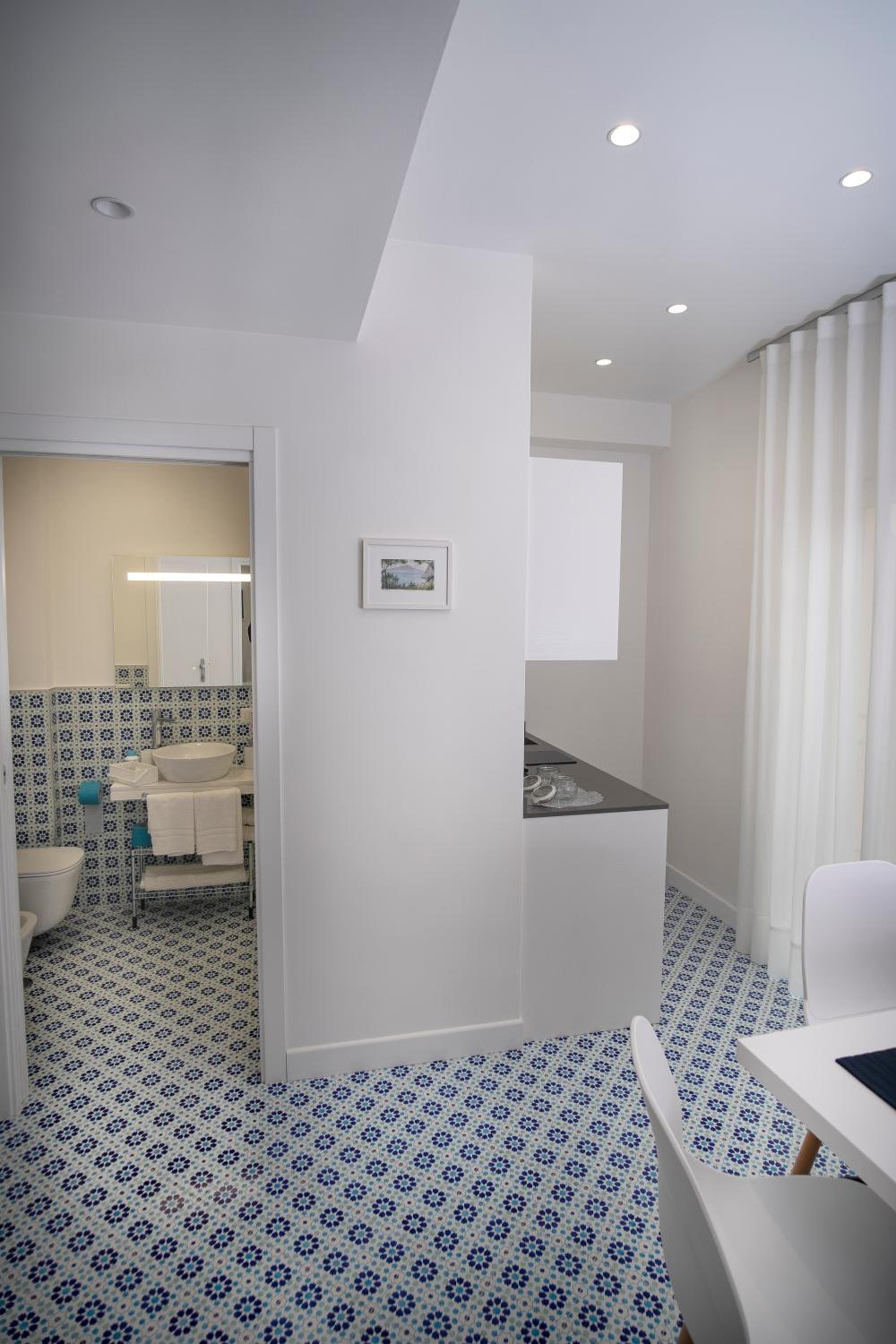 Deluxe Double or Twin Room with Balcony photo 2