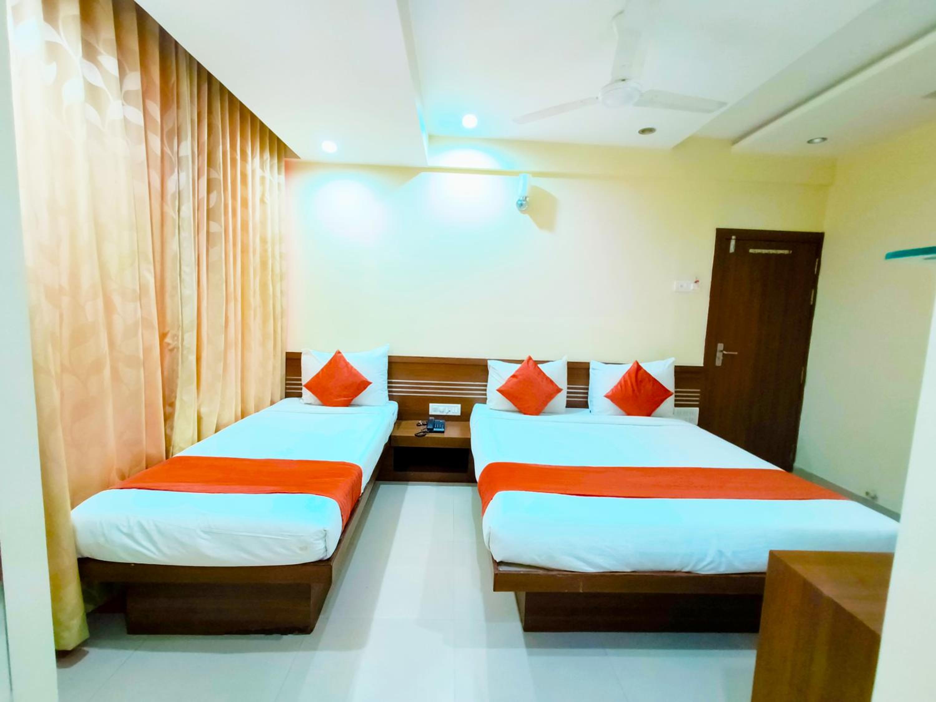 Deluxe Triple Room - Photo 7