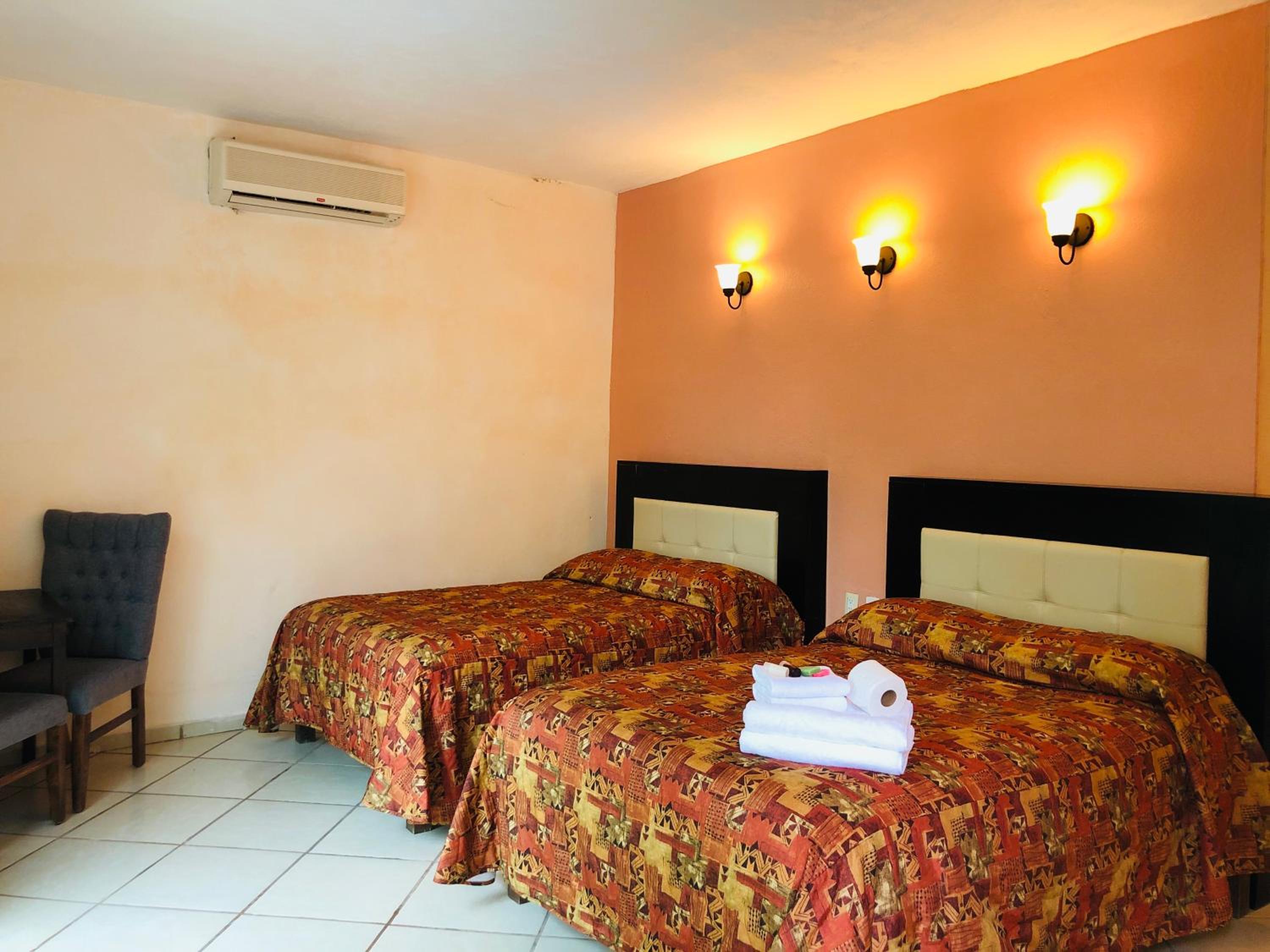 Standard Suite - Photo 4