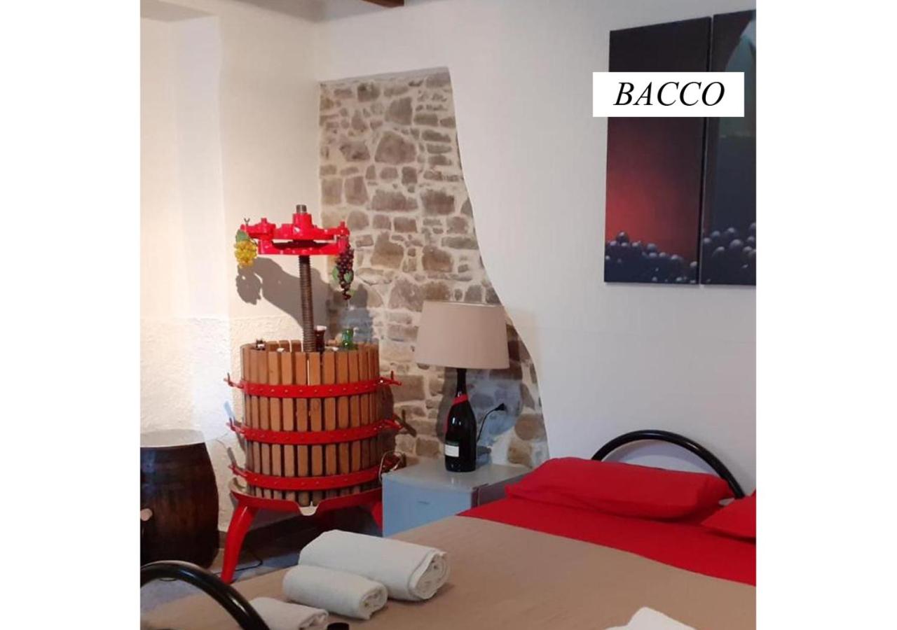 Large Double Or Twin Room photo 3